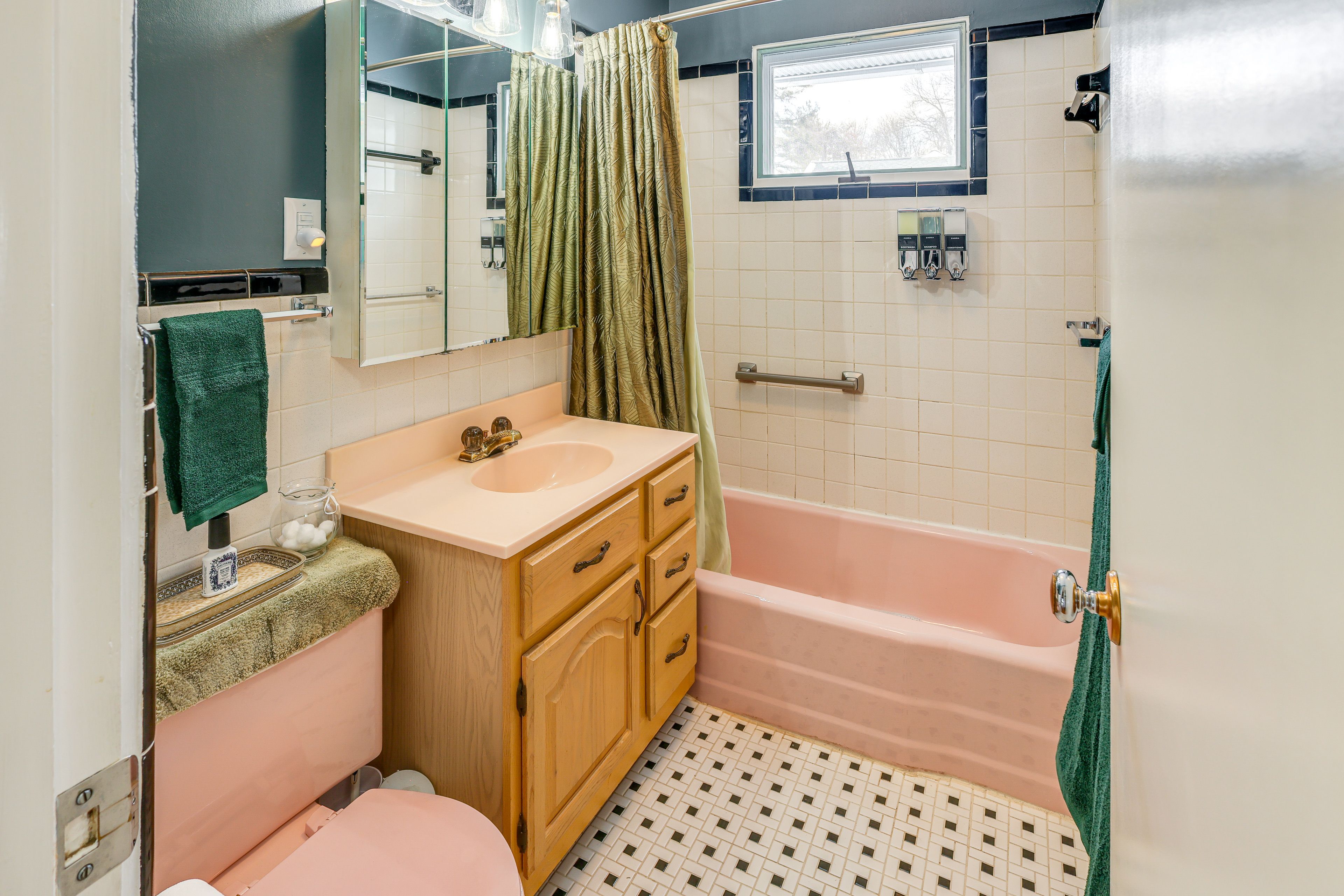 Full Bath
