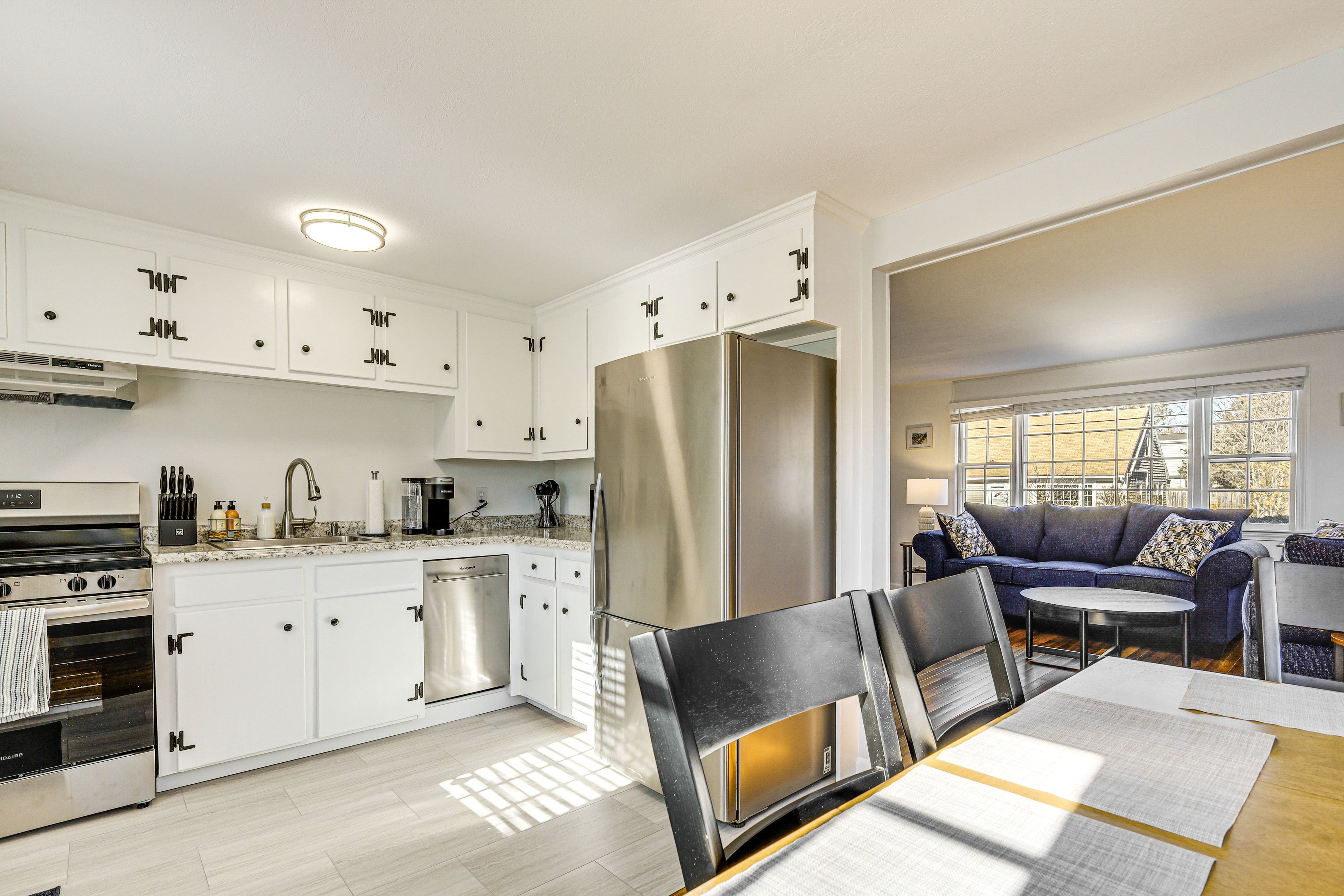 Kitchen | Dishwasher | 1st Floor