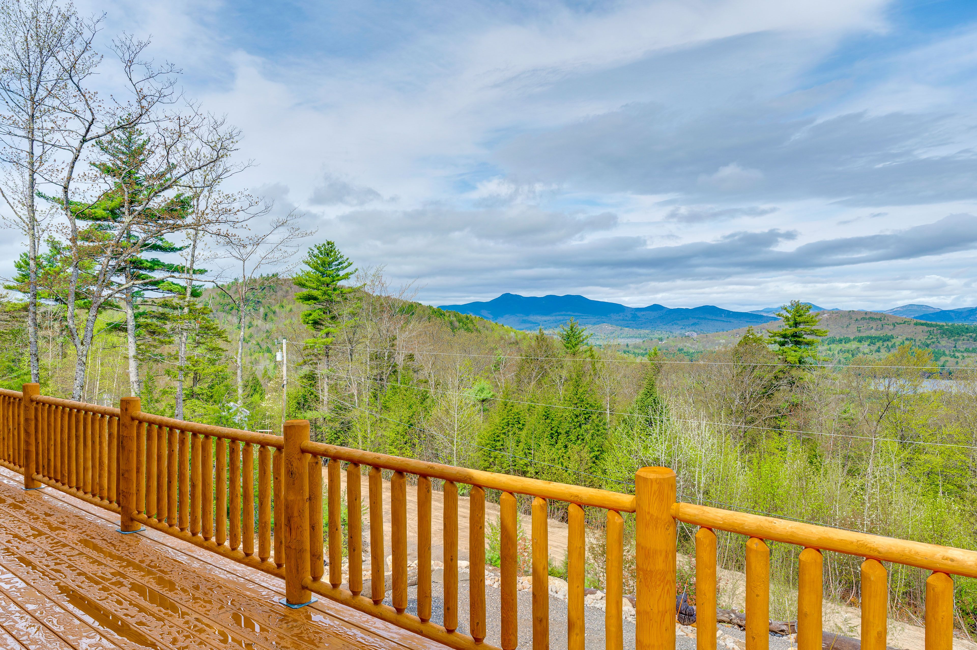 Wraparound Deck | Mountain Views