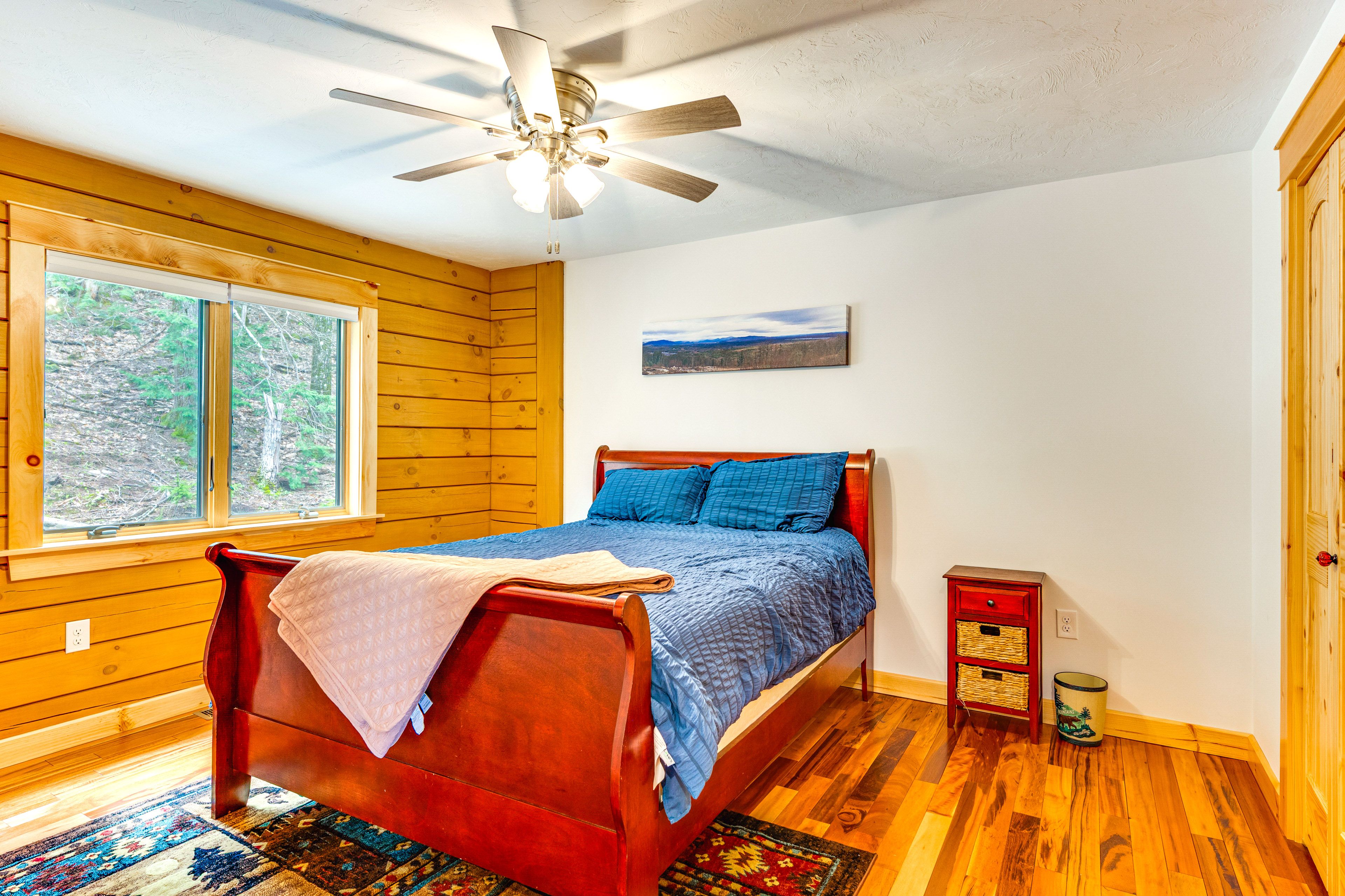 Bedroom 1 | Queen Bed | Linens Provided | Main Floor