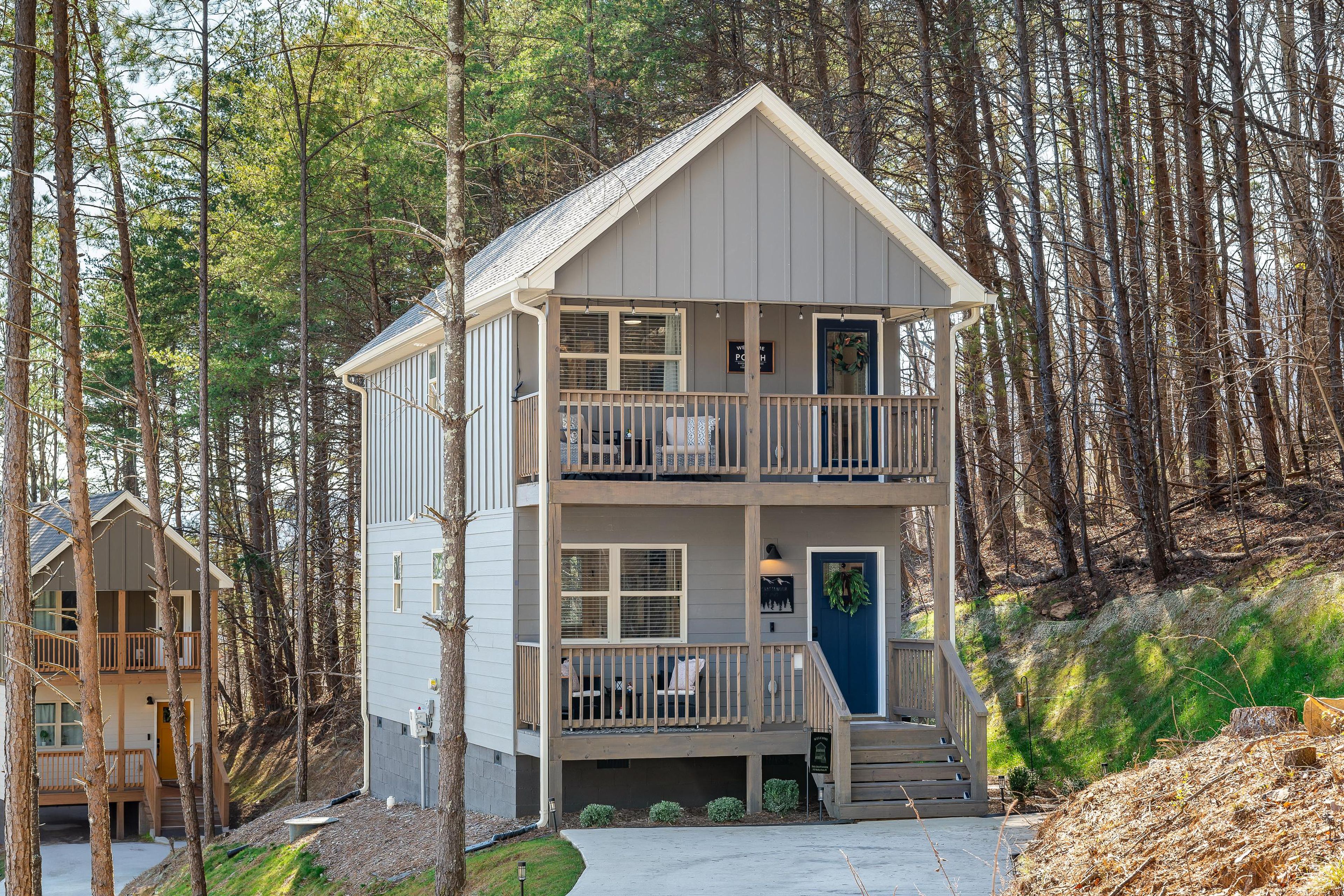 Chattanooga Vacation Rental | 3BR | 2BA | 1,056 Sq Ft | Stairs Required