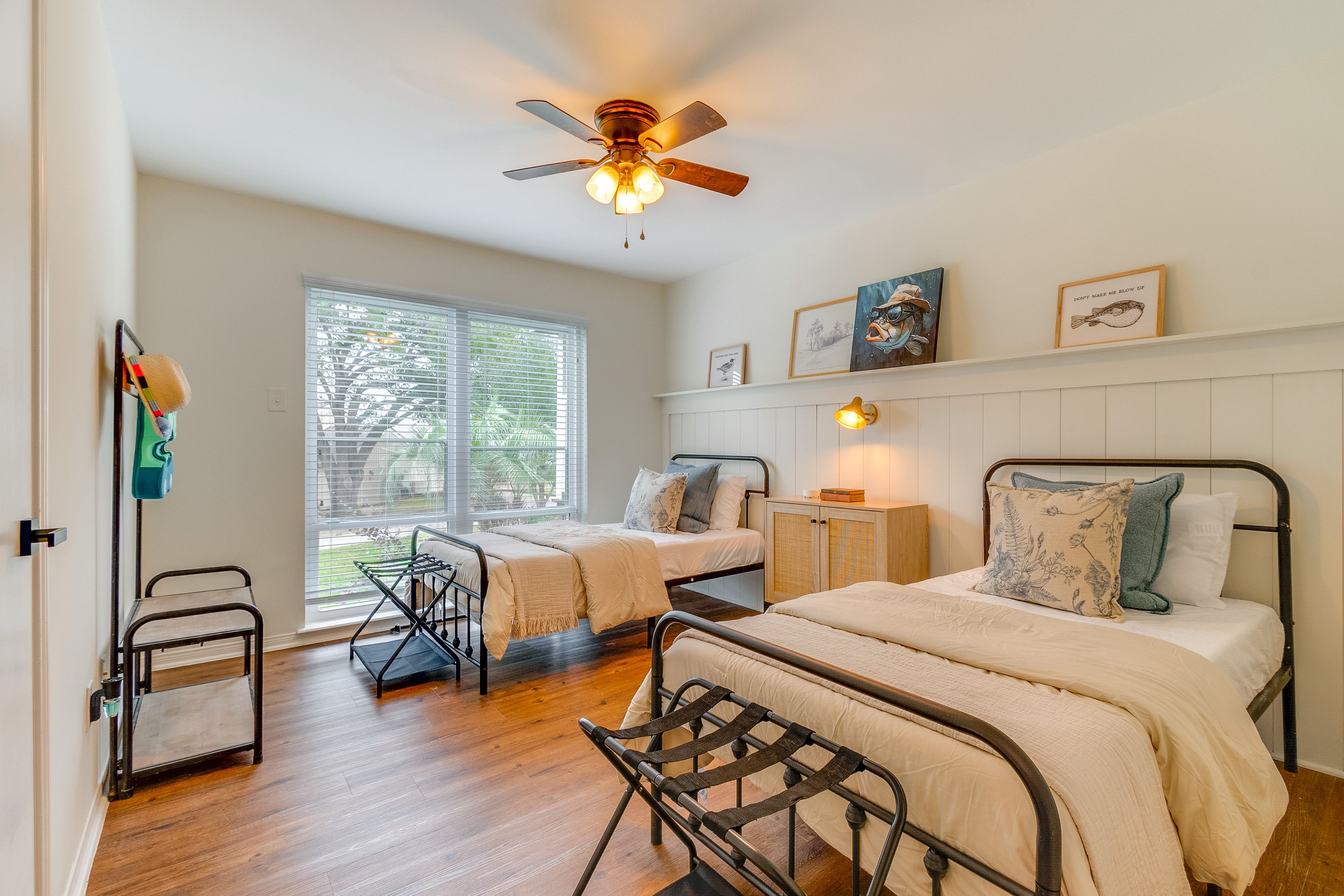Bedroom 2 | 2 Twin Beds | 1st Floor