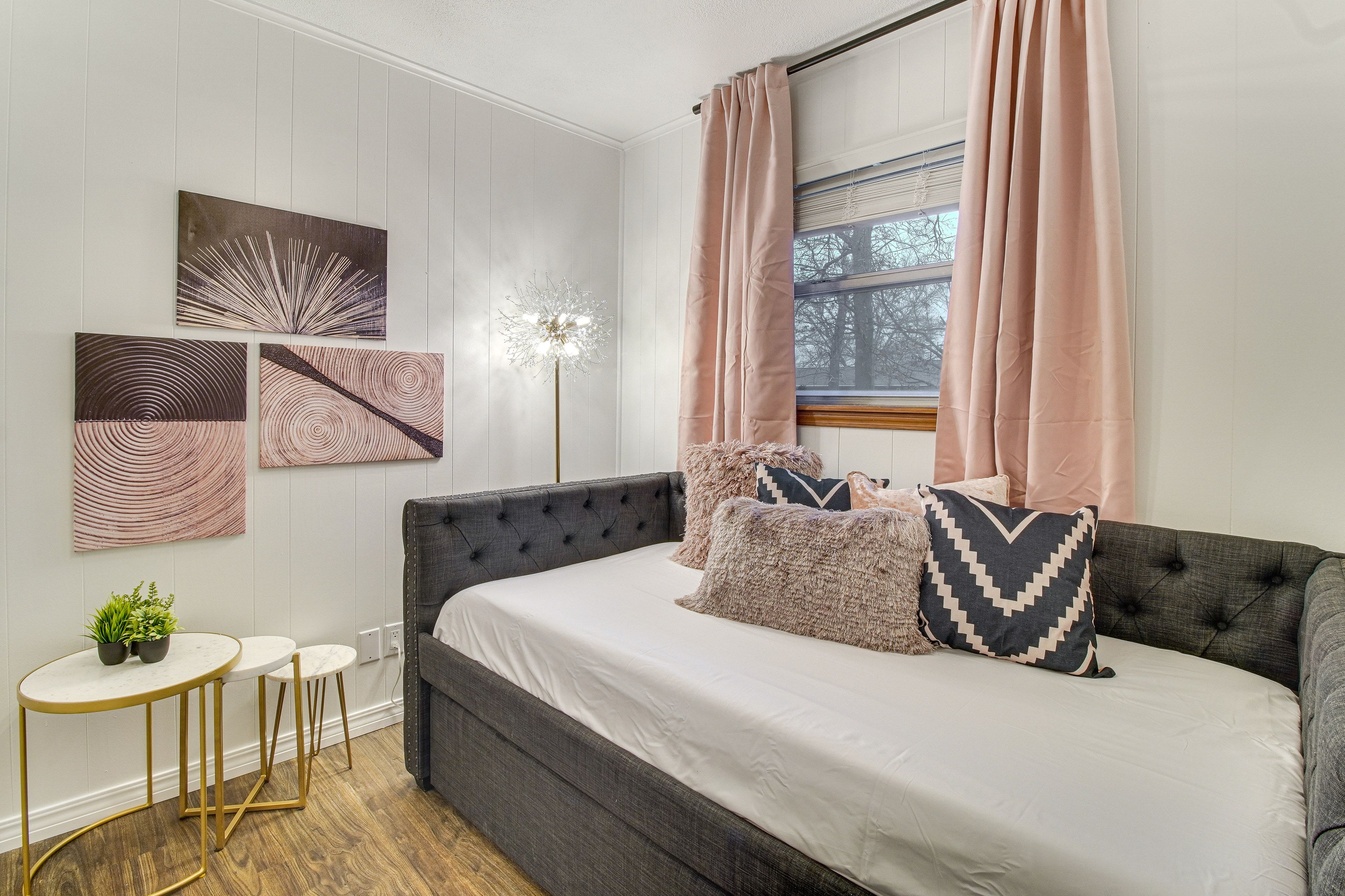 Bedroom 4 | Twin Daybed w/ Twin Trundle