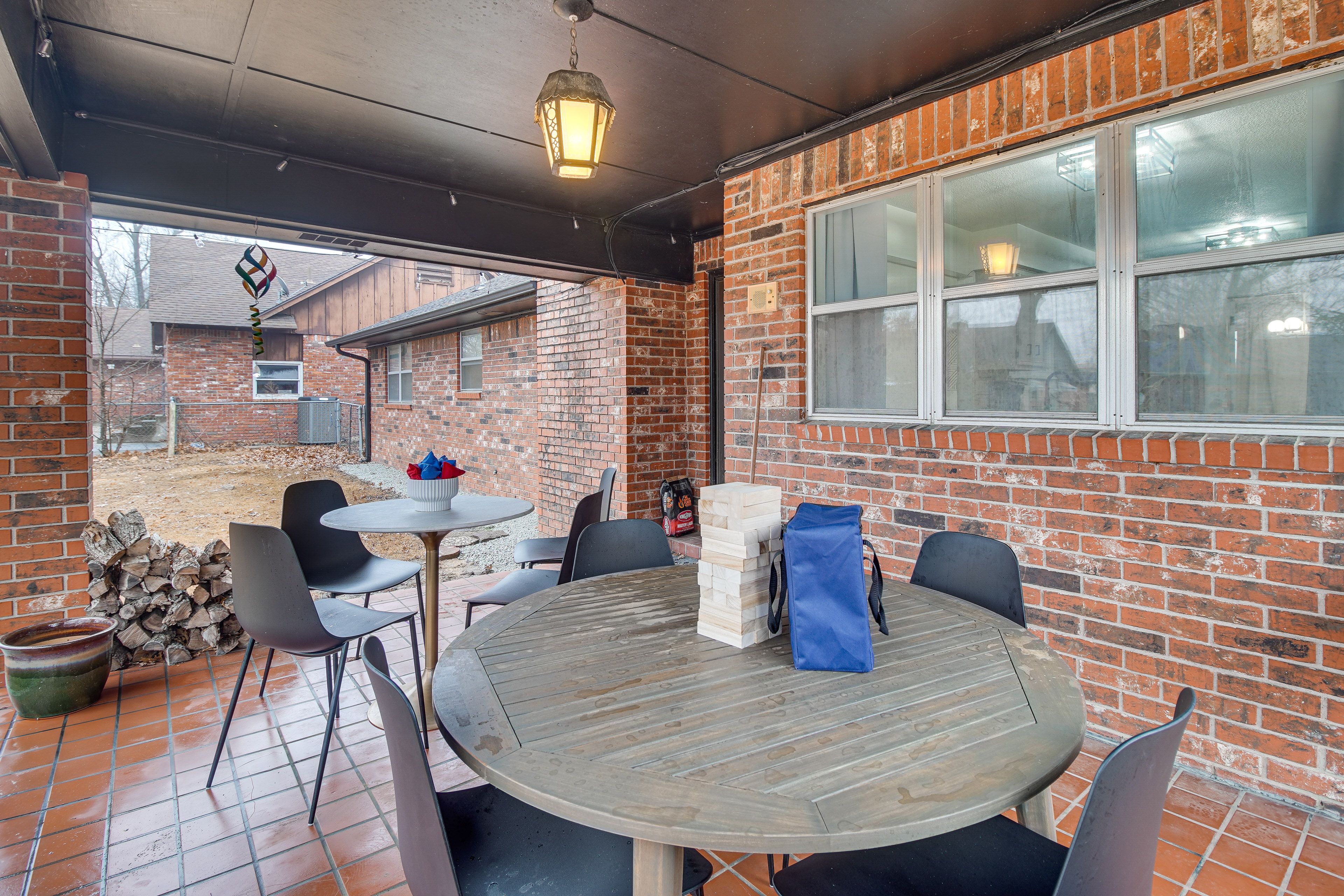 Private Backyard Area | Fire Pit | BBQ Grill | Games