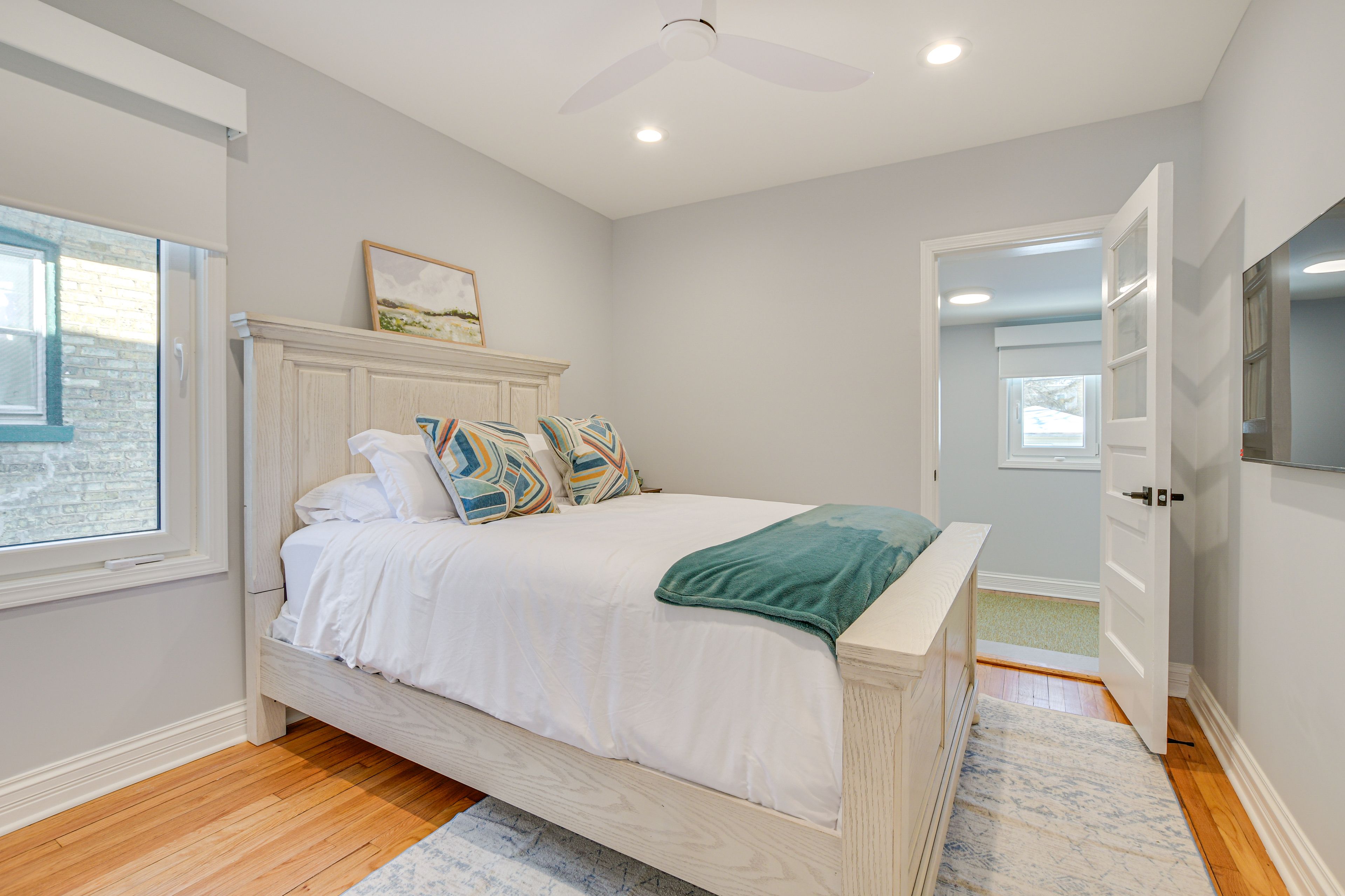 Bedroom 3 | Queen Bed | Flat-Screen TV | 1st Floor