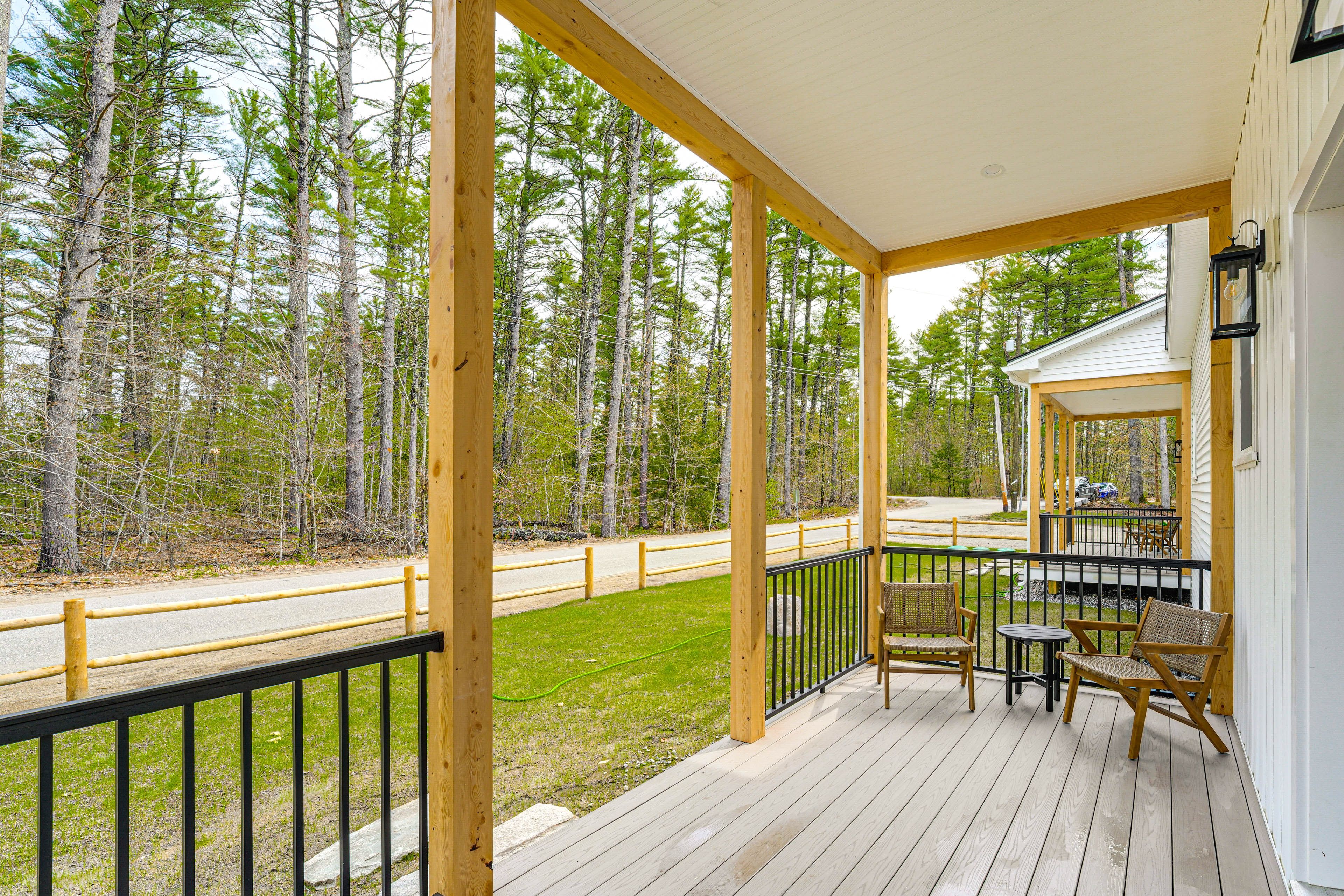 Front Porch | Entry