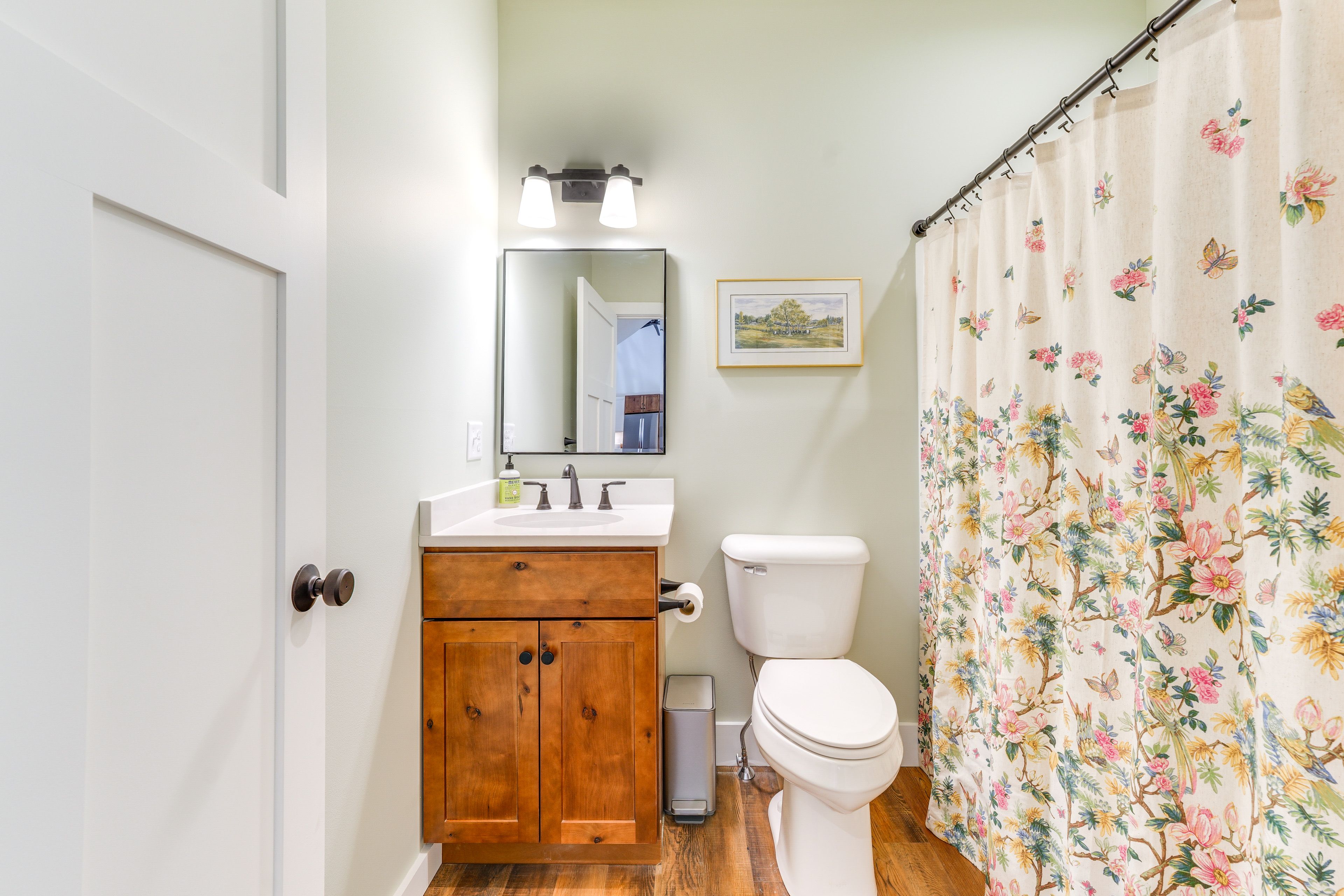 Full Bathroom | 1st Floor