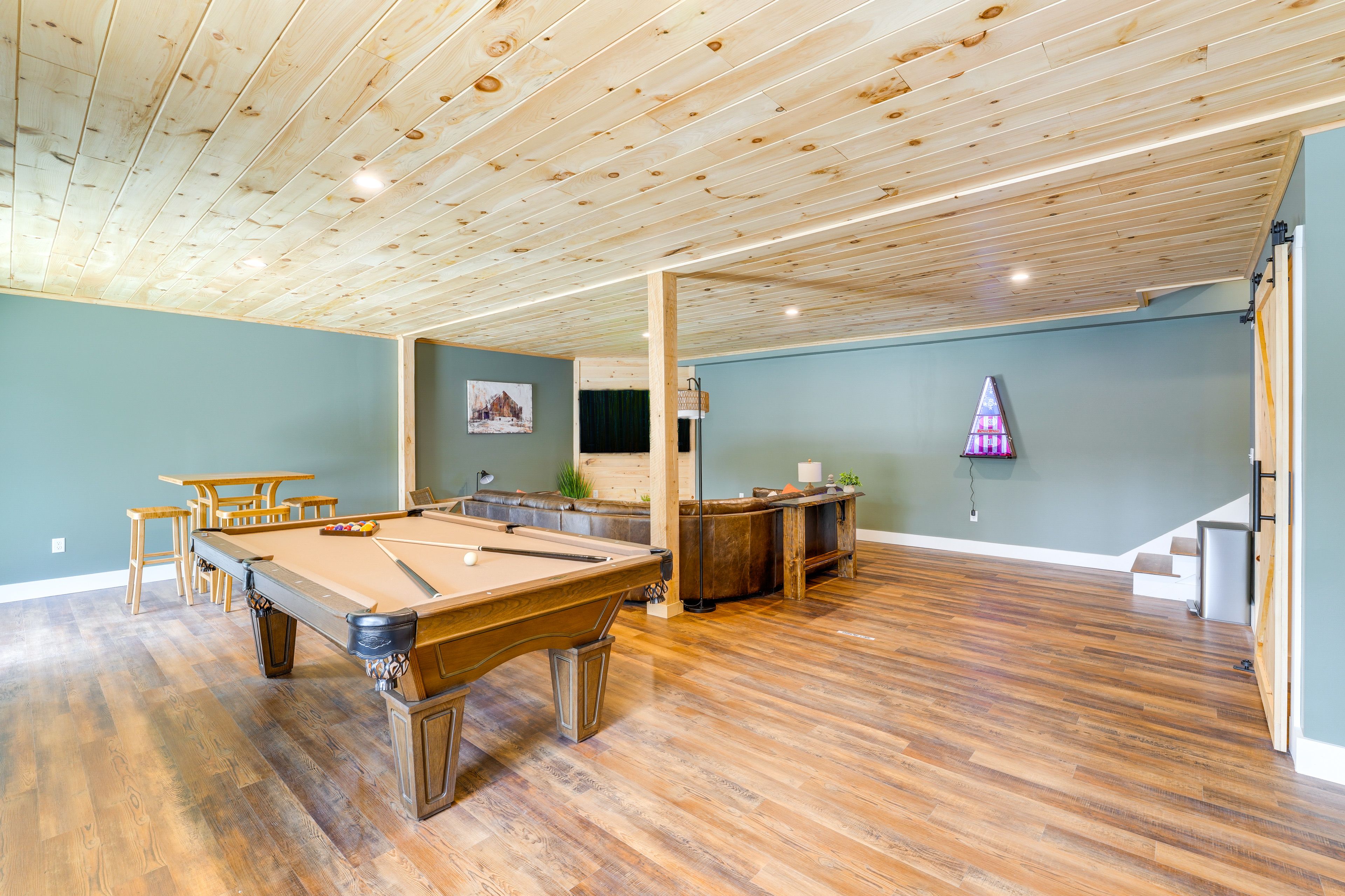 Game Room | Pool Table | Card Table | Smart TV w/ Cable | Board Games | Basement
