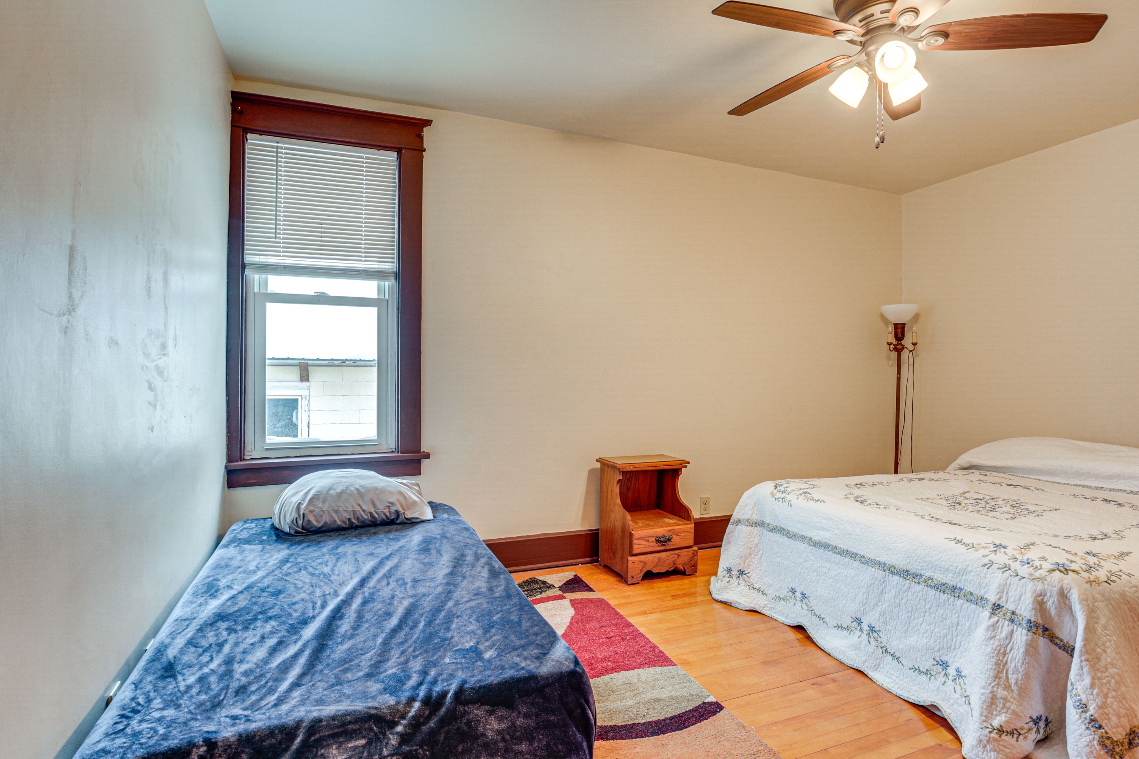 Bedroom 2 | Full Bed | Twin Bed | 2nd Floor