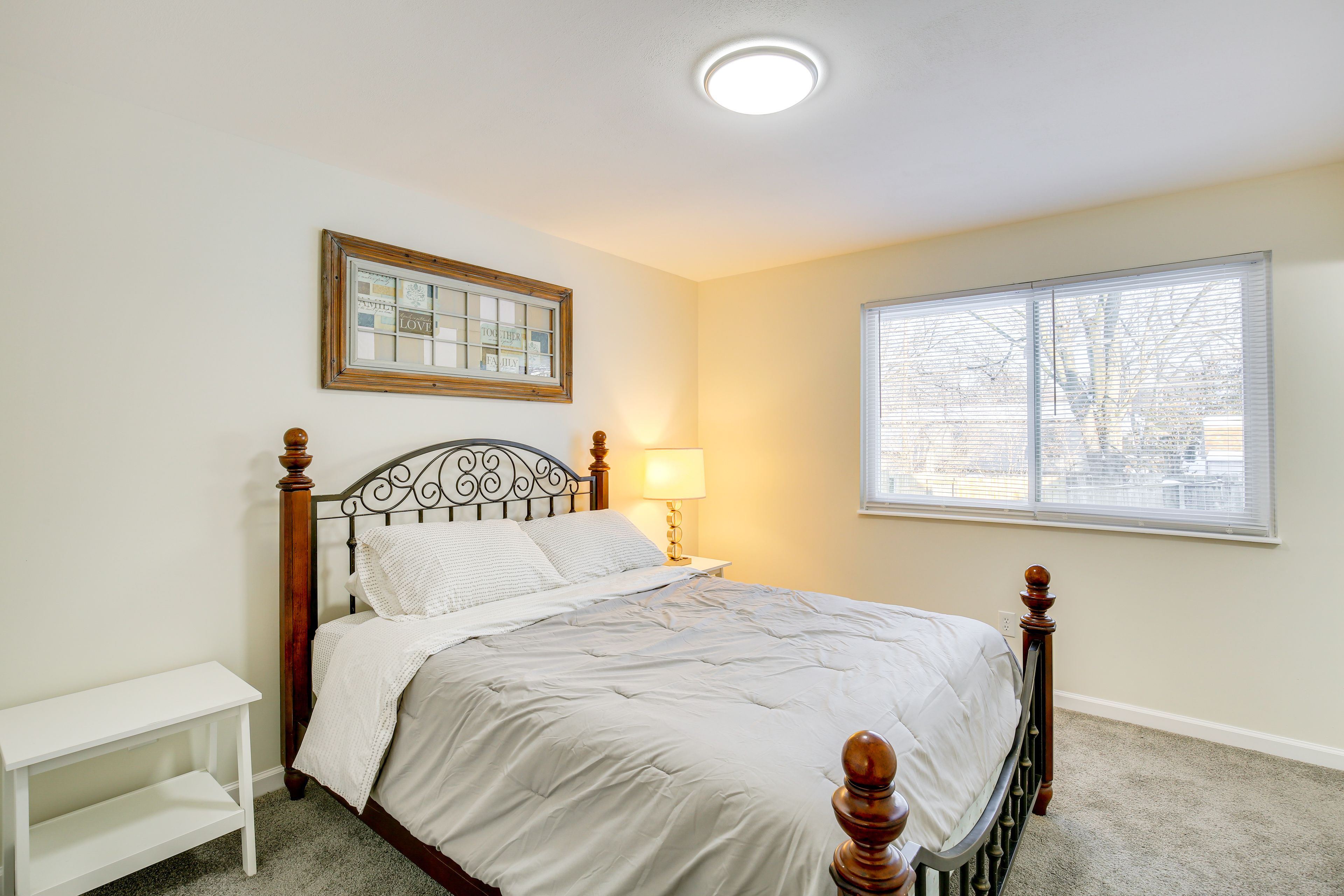 Bedroom 1 | Queen Bed | Linens Provided | En-Suite Bathroom