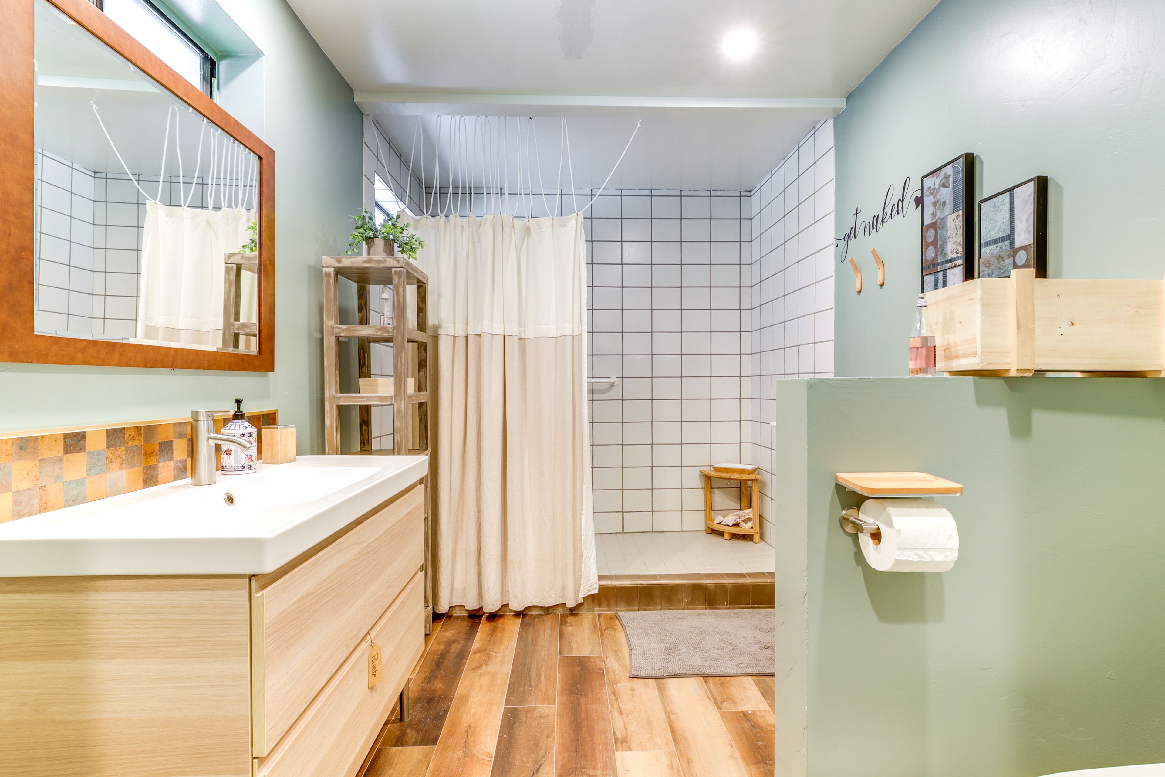 Bathroom | Towels Provided