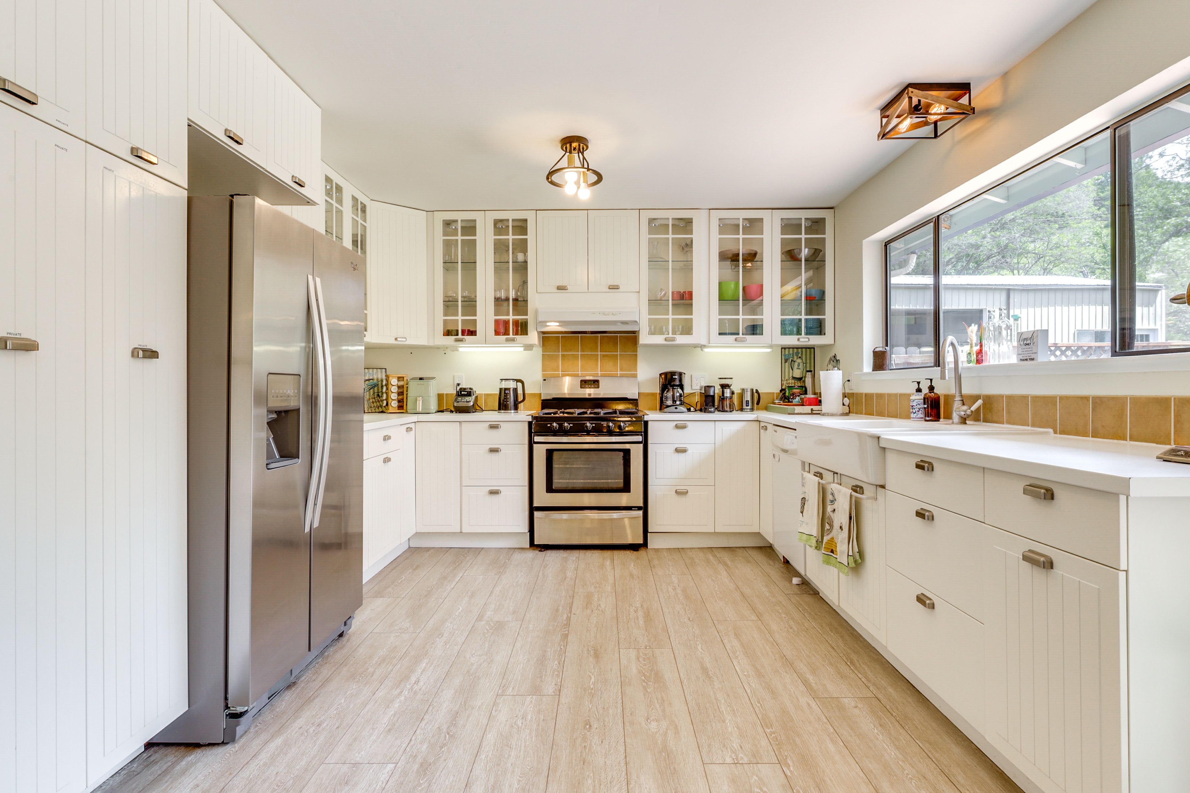 Kitchen | Trash Bags/Paper Towels