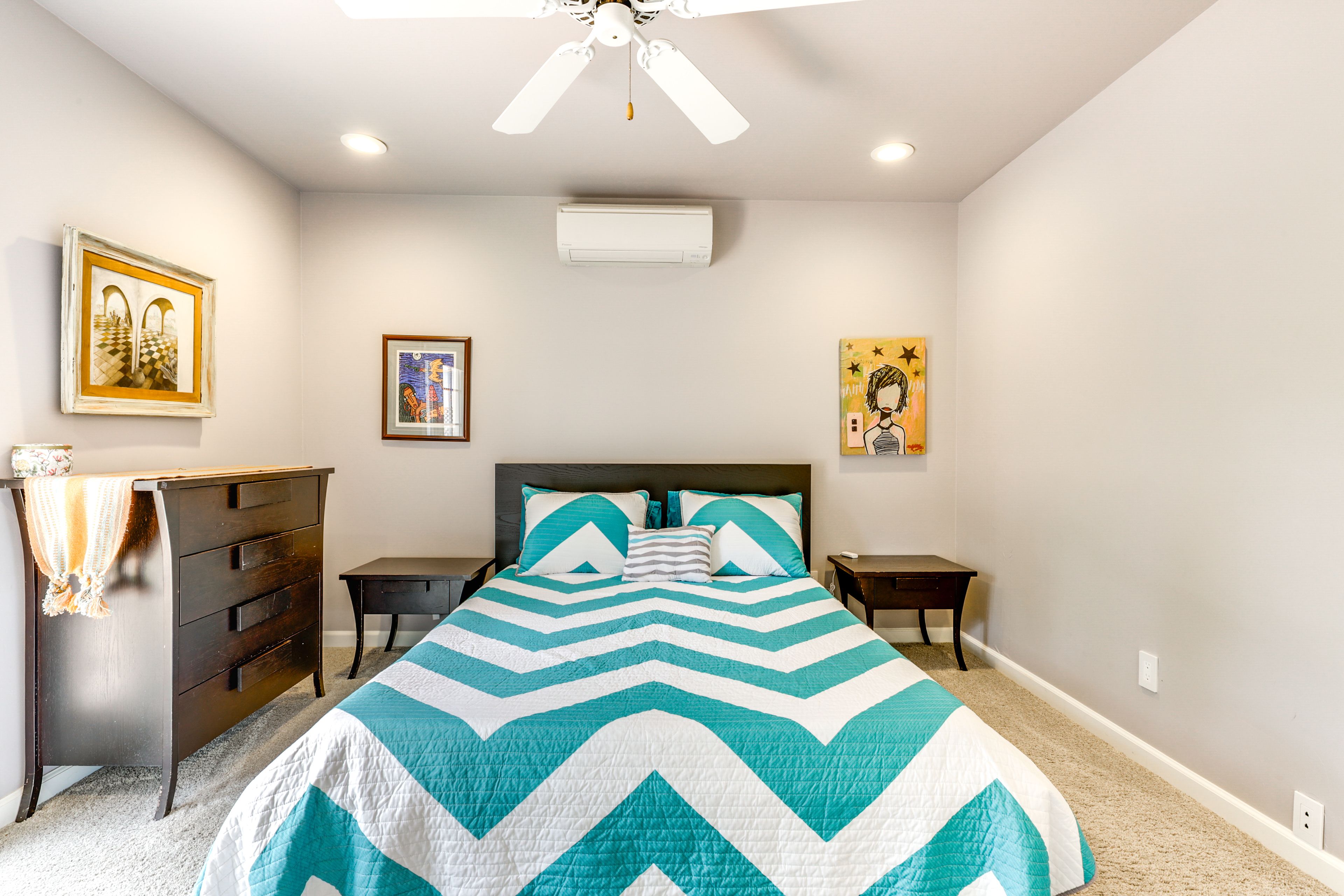 Bedroom 2 | Queen Bed