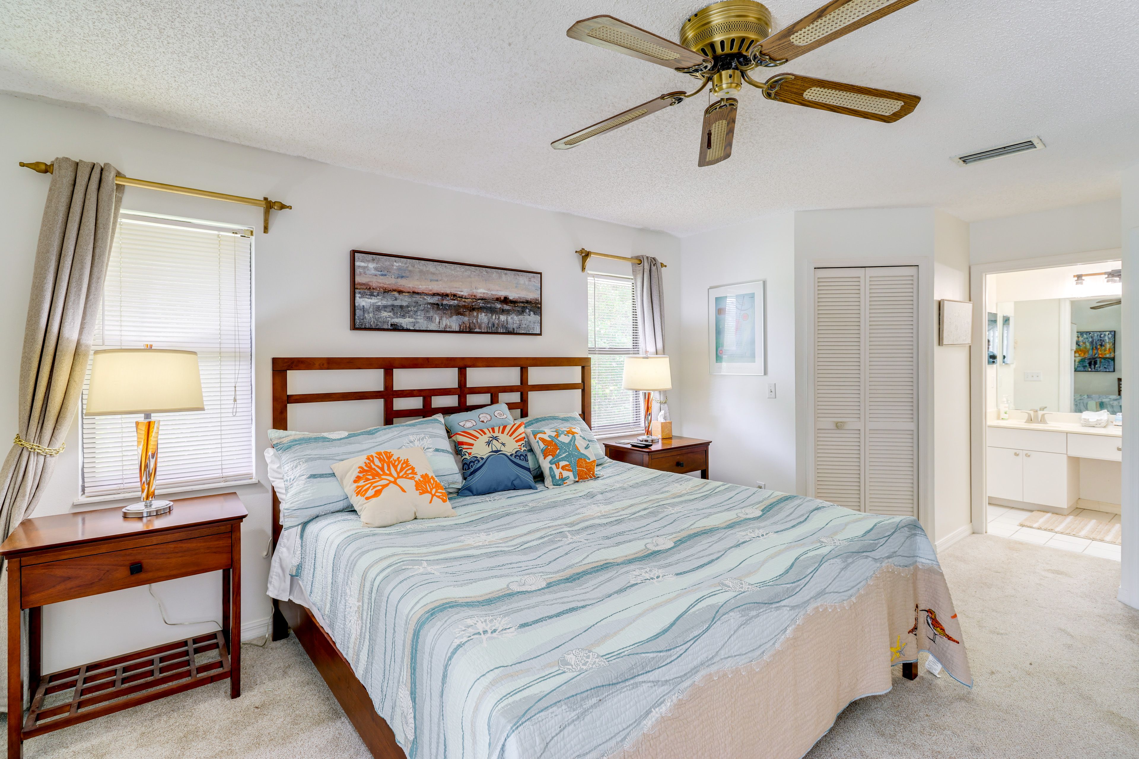 Bedroom 1 | King Bed | Smart TV