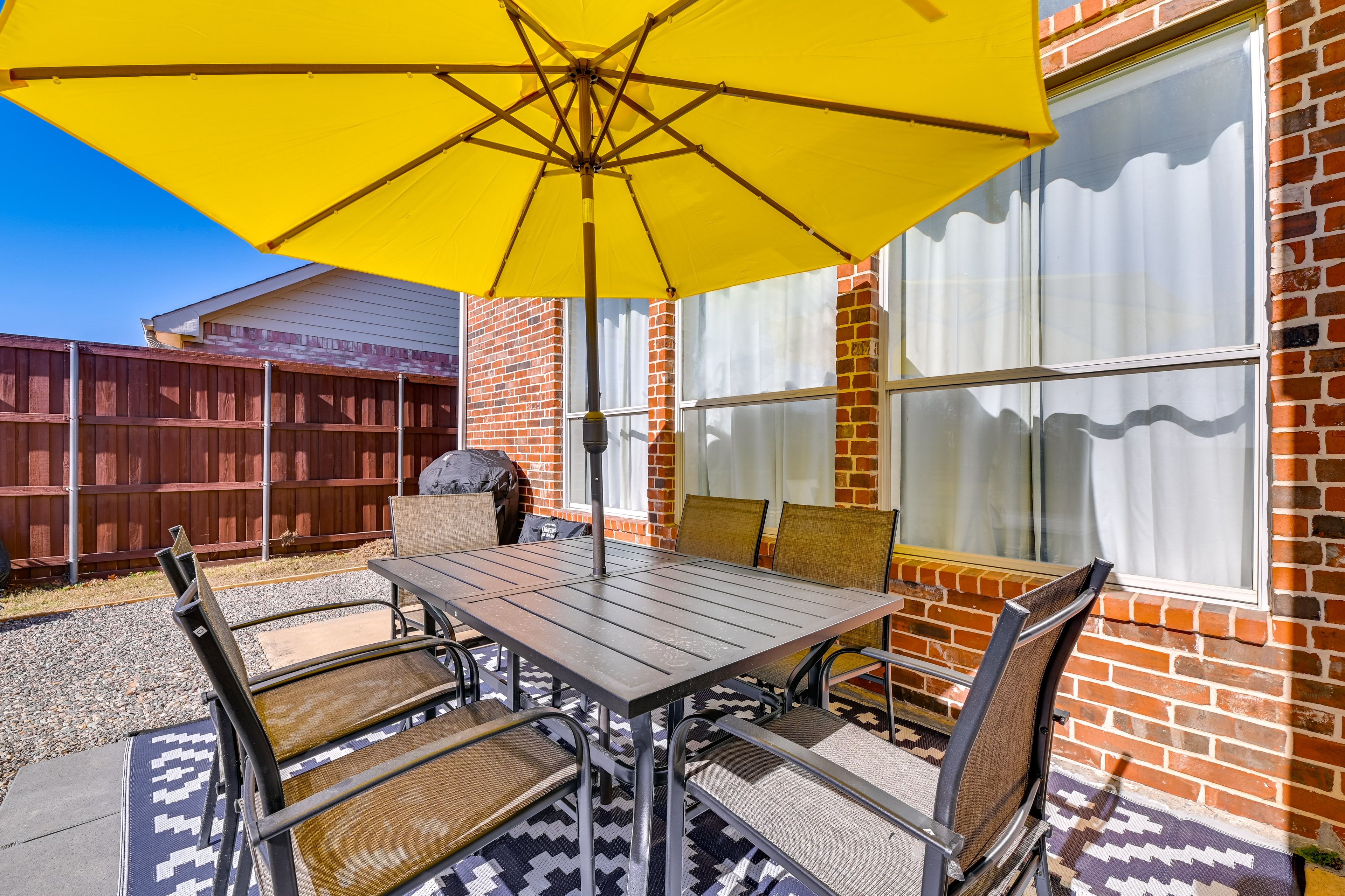 Patio | Outdoor Seating | Gas Grill