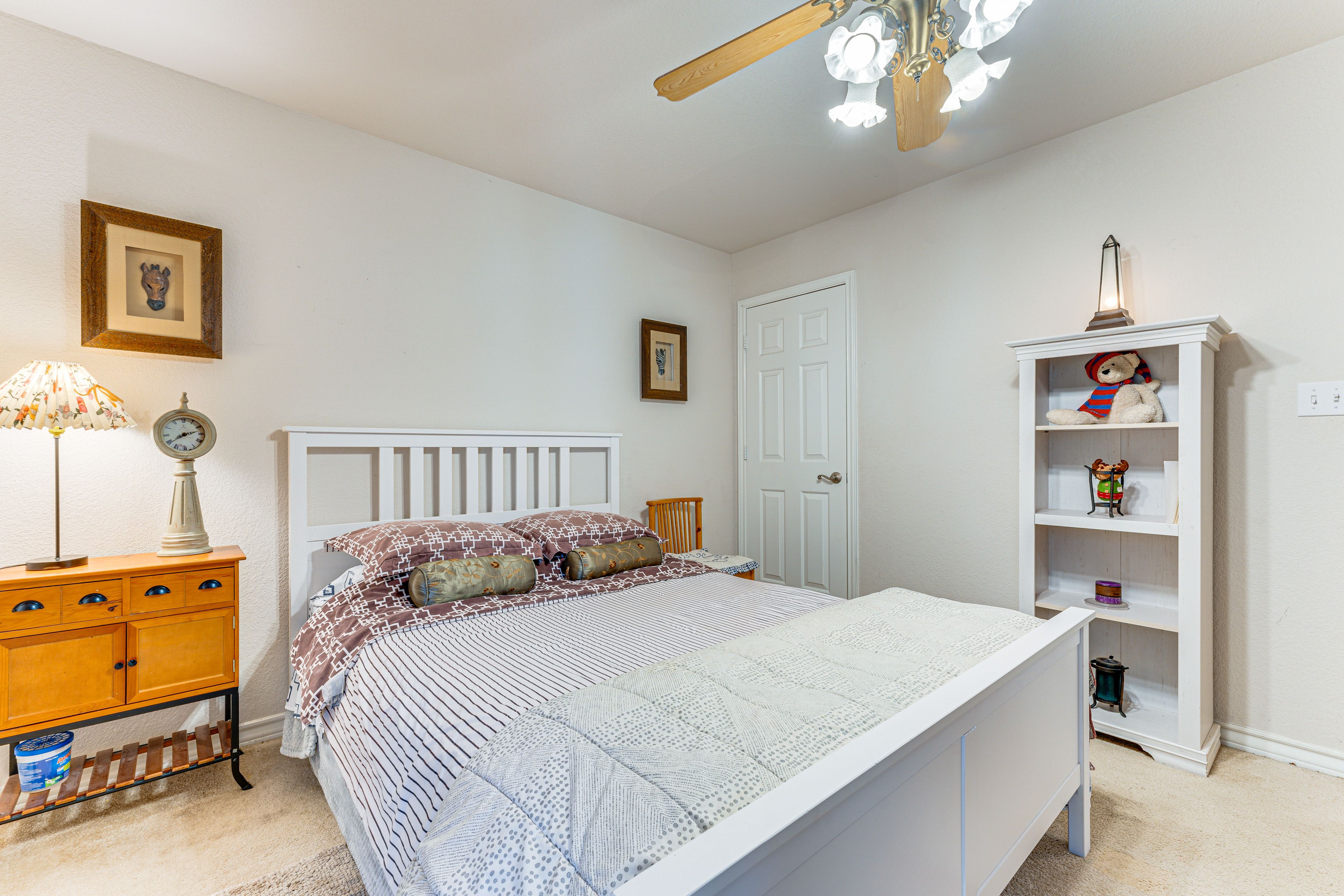 Bedroom 3 | Queen Bed
