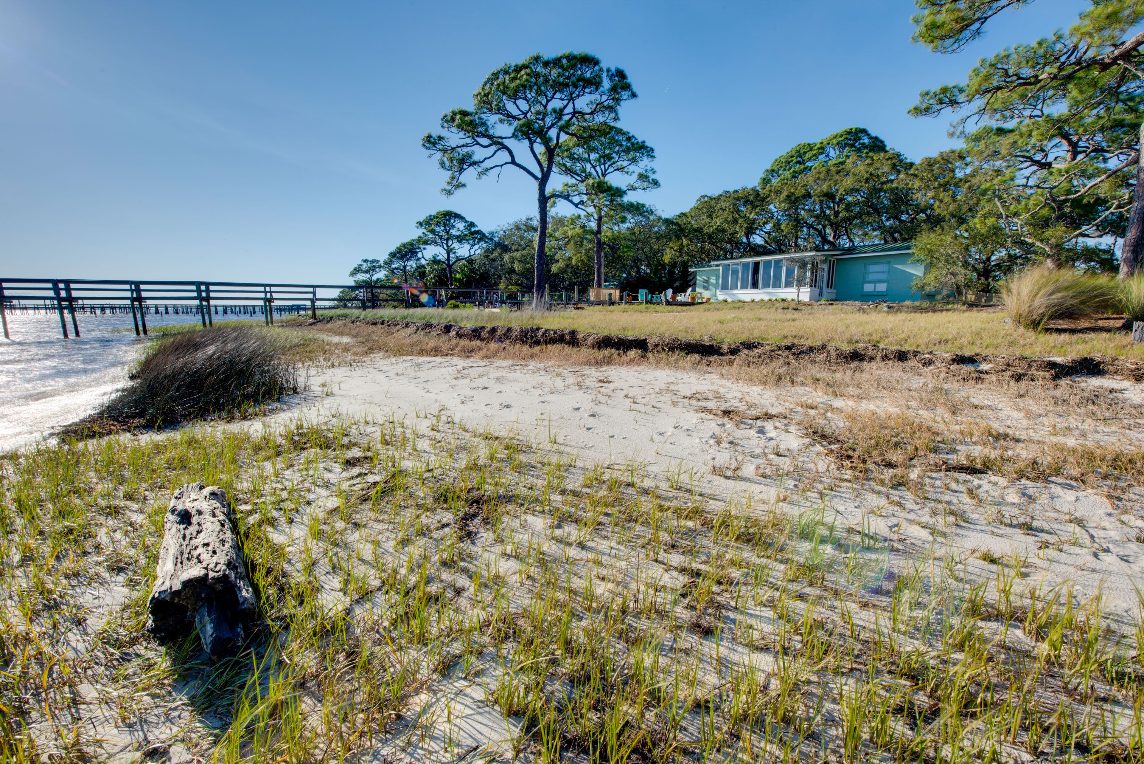 Property Exterior | Single-Story Cottage