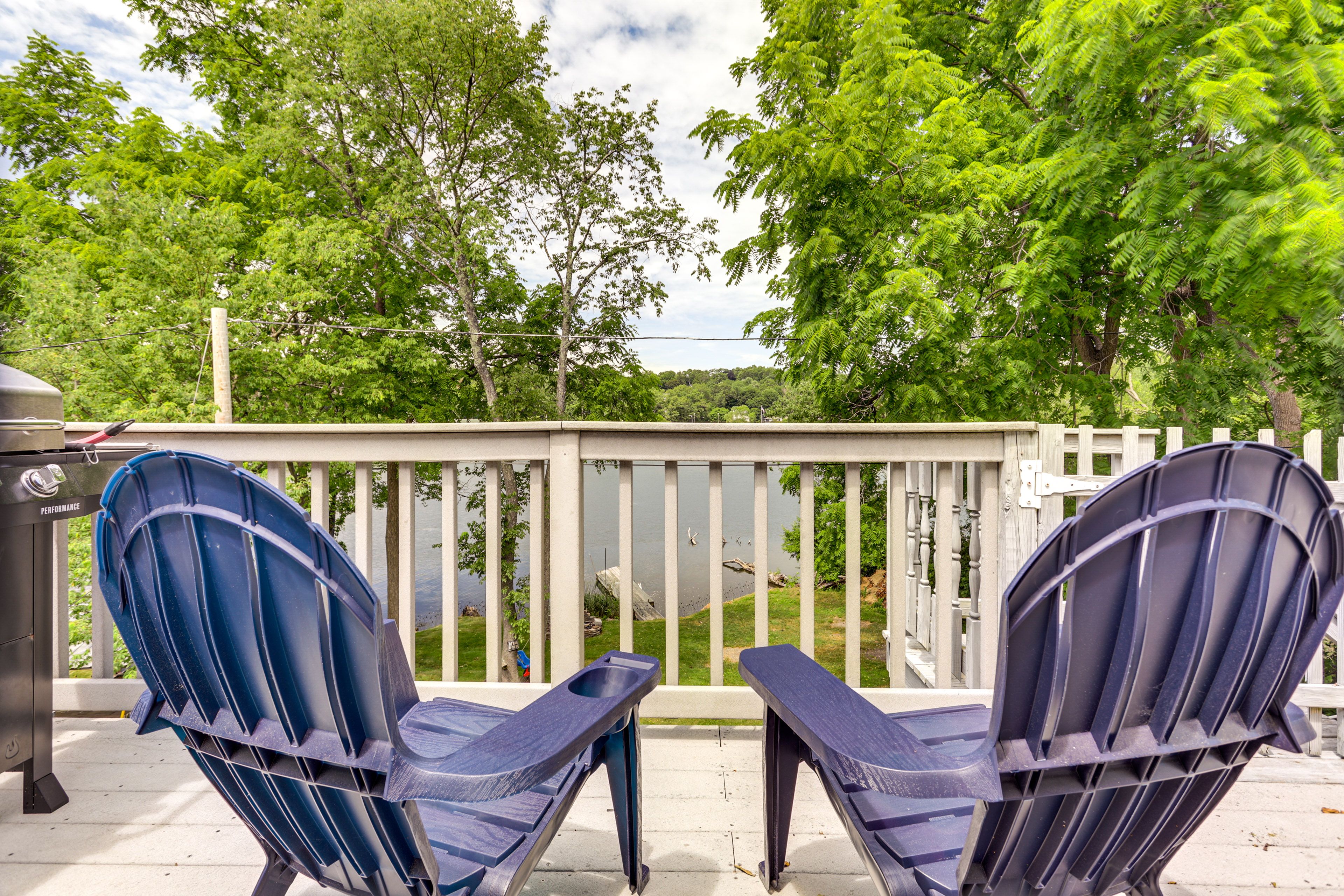 Worcester Vacation Rental | 2BR | 2BA | 1,160 Sq Ft | 2 Steps to Enter