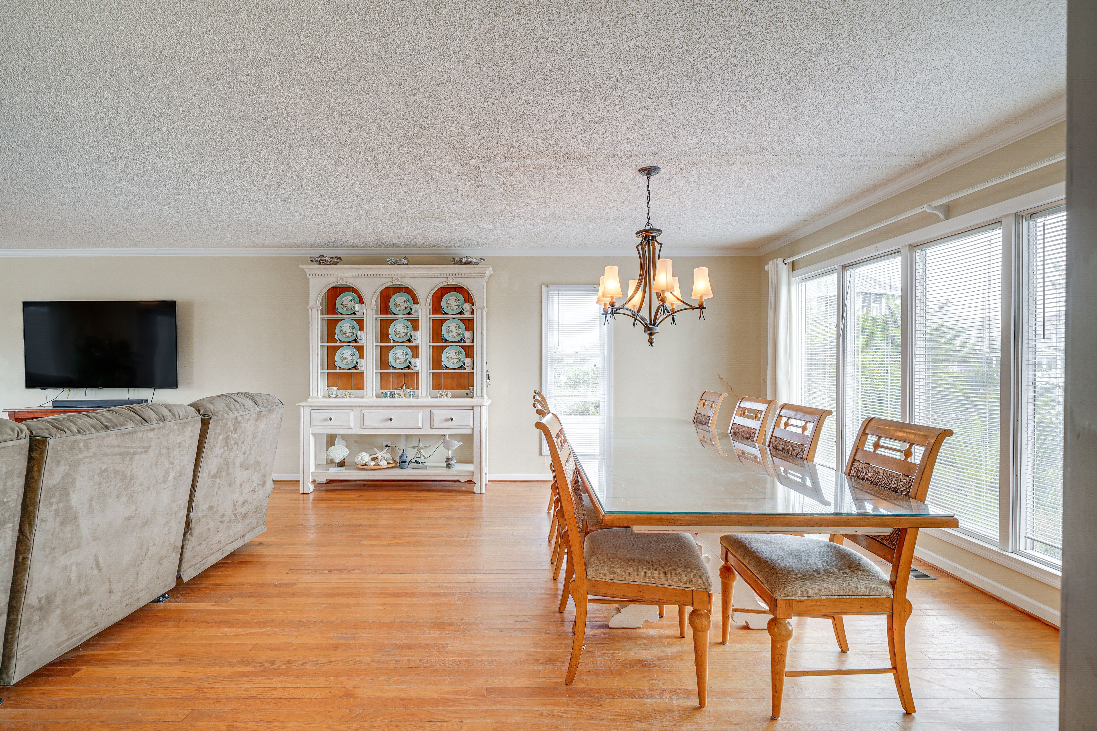 Dining Area | 2nd Floor | Dishware & Flatware