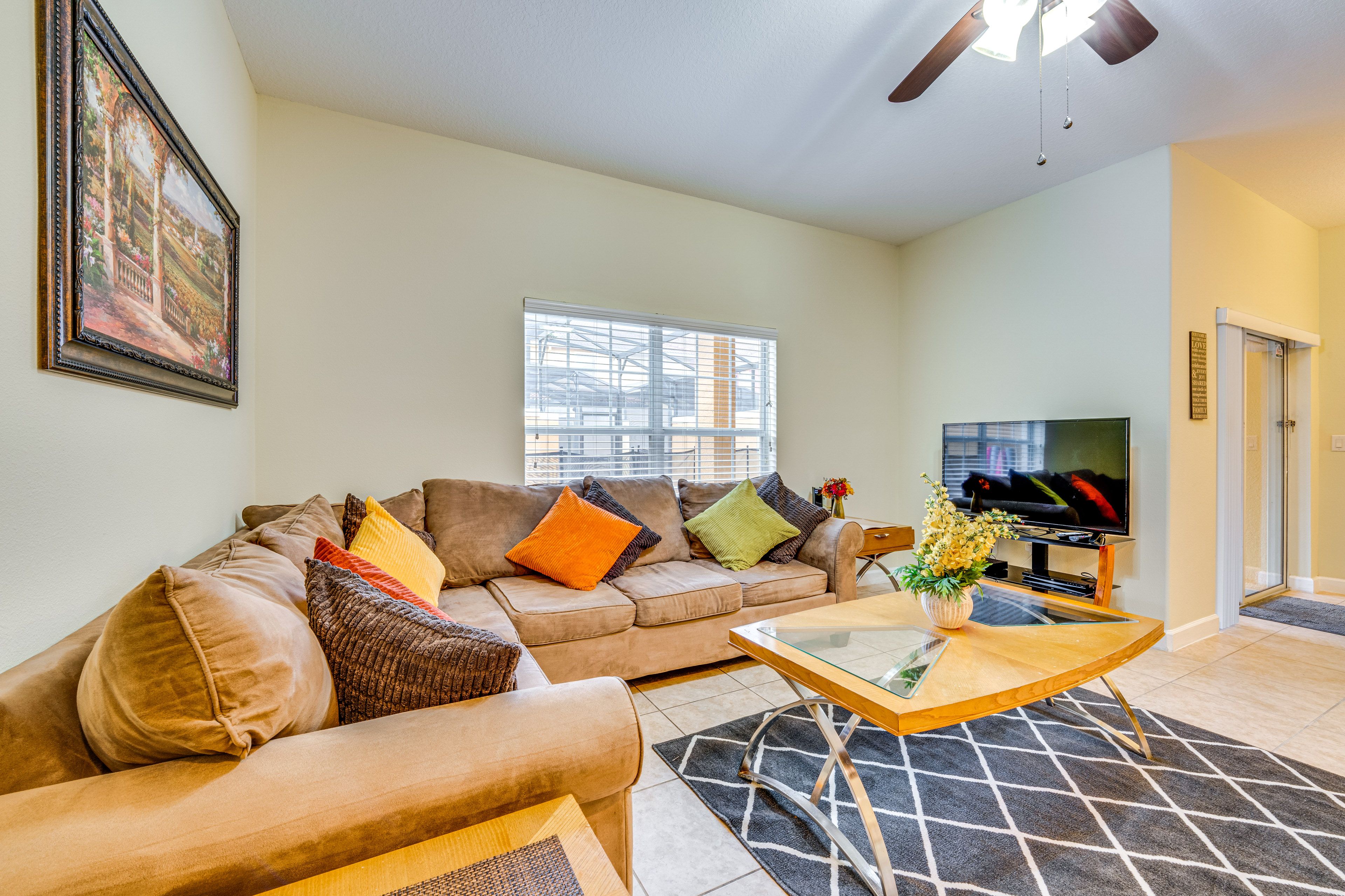 Living Room | 1st Floor | Free WiFi | Central Heating & A/C