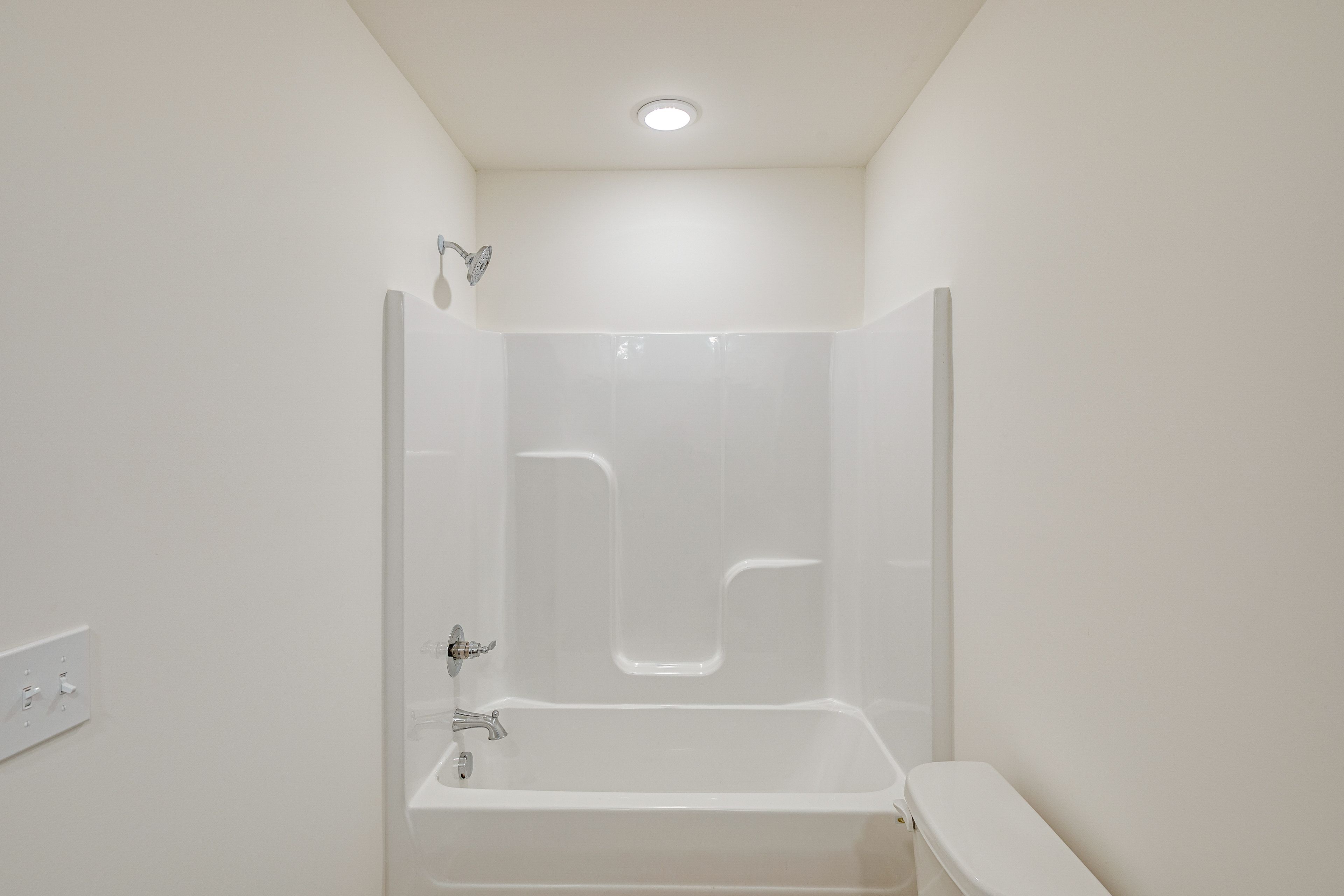En-Suite Bathroom | 2nd Floor