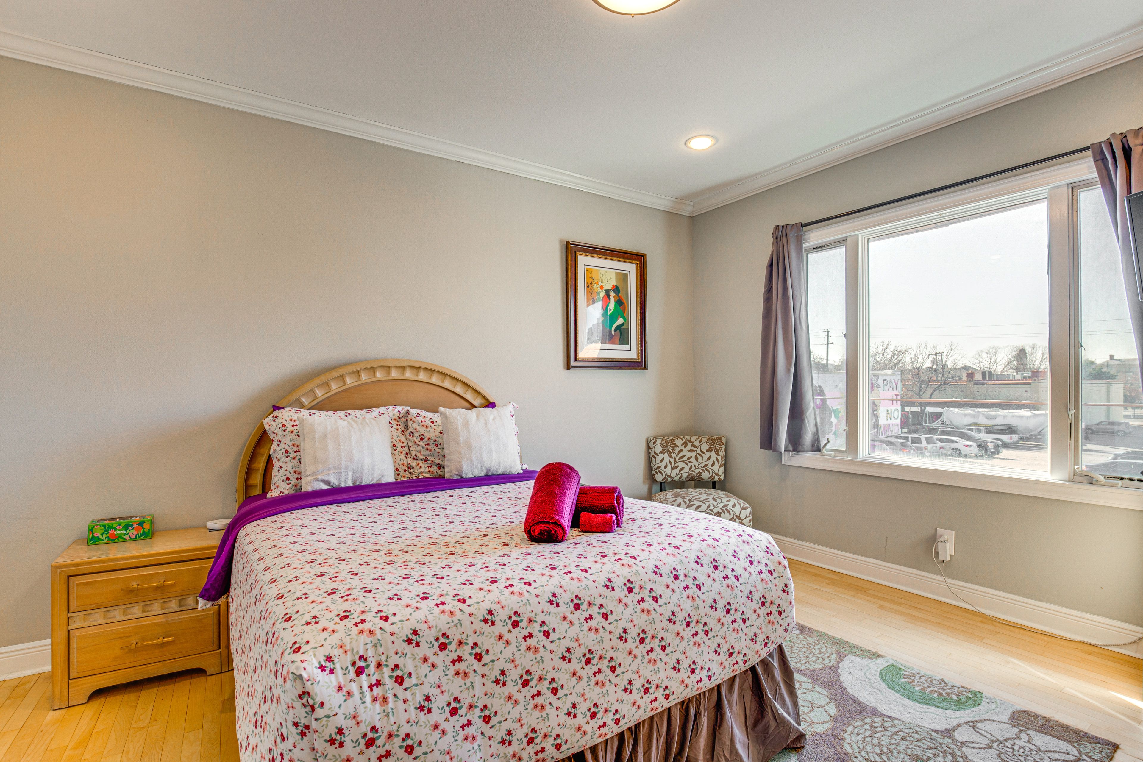 Bedroom 1 | 1st Floor | Queen Bed
