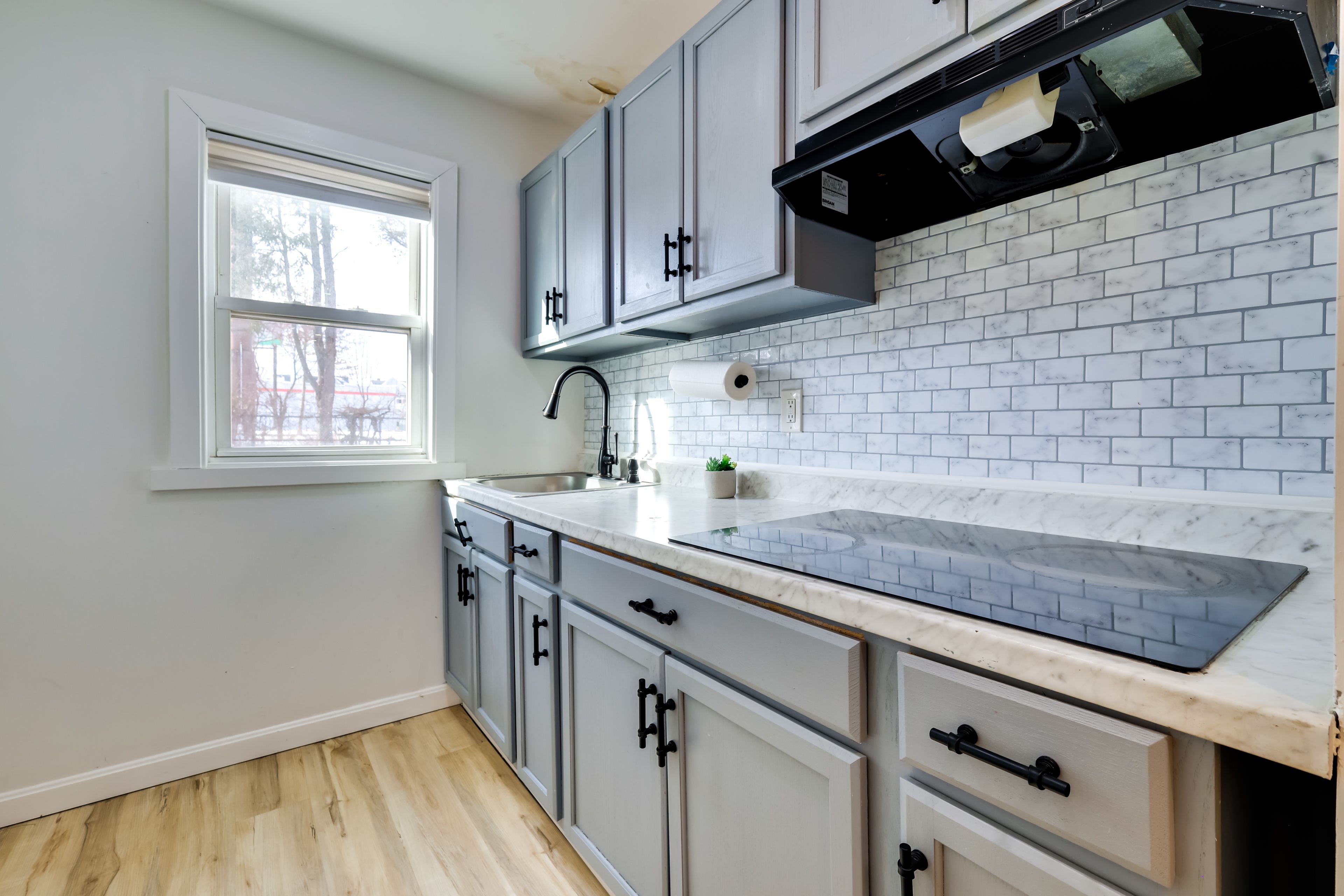 Kitchenette | Induction Cooktop | Toaster Oven | Keurig Coffee Maker
