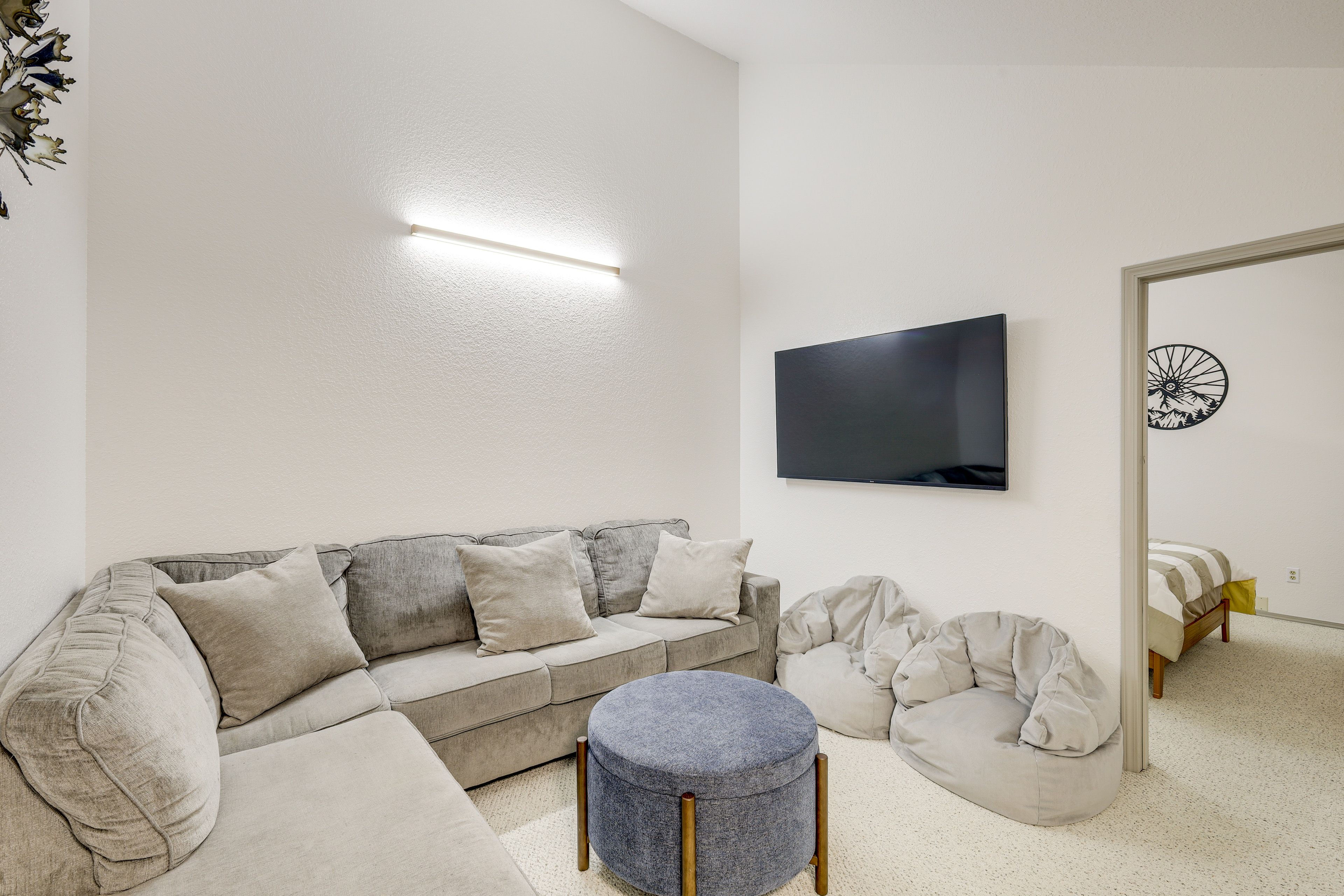 Loft | 2nd Floor | Smart TV