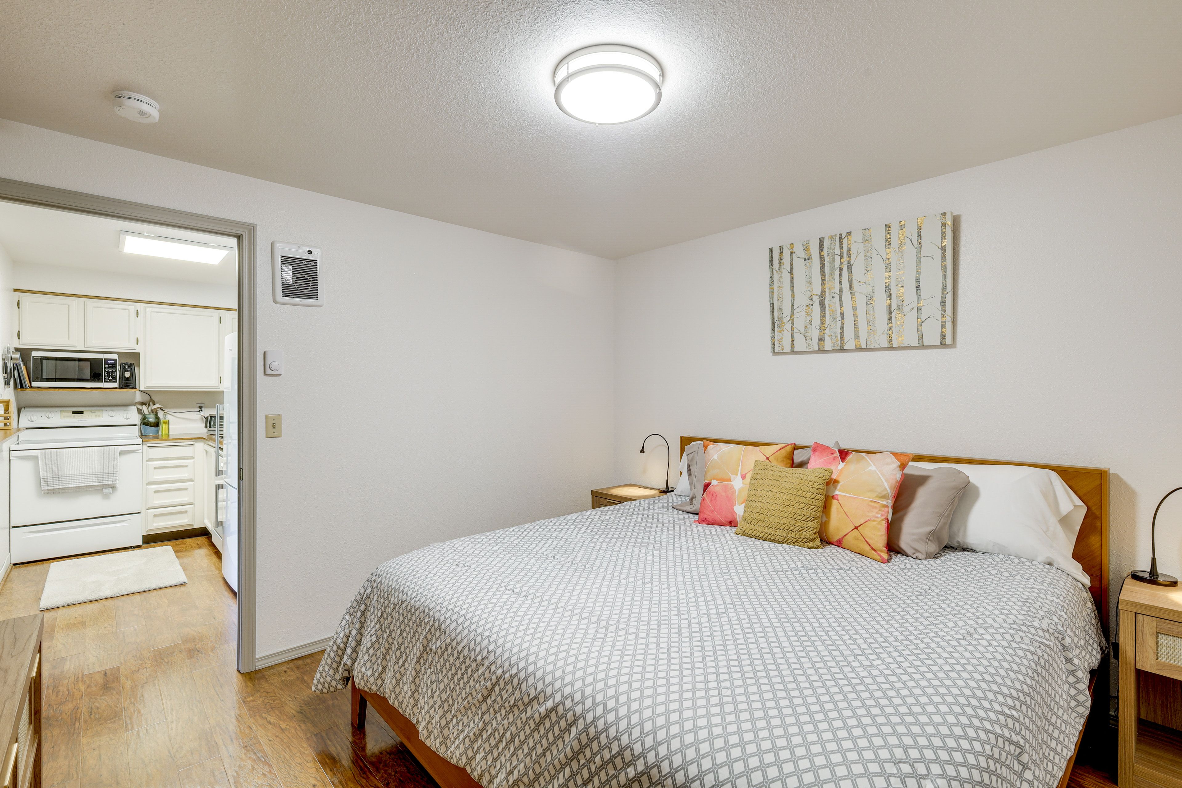 Bedroom 1 | 1st Floor | King Bed | Linens Provided