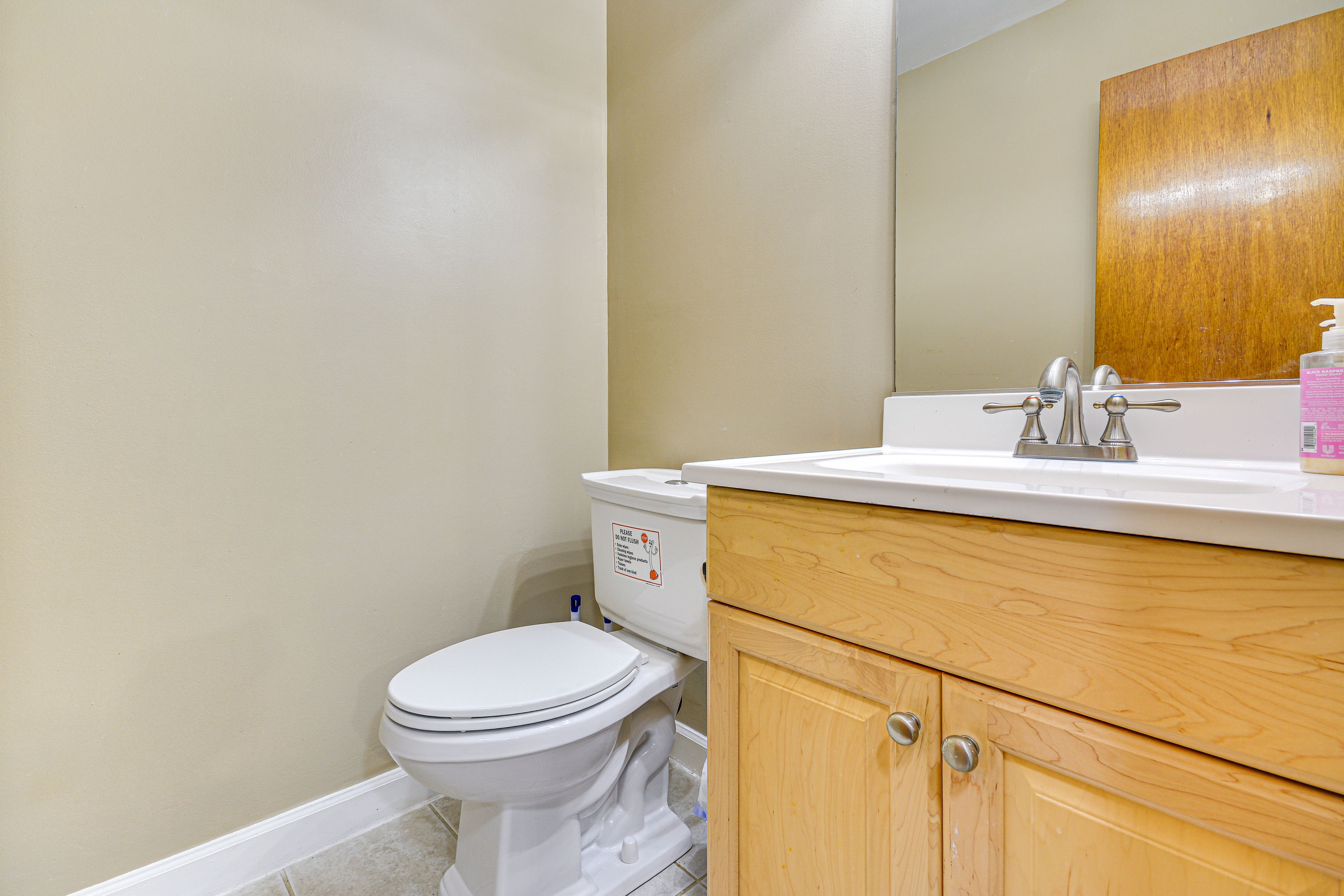 Half Bathroom | 1st Floor