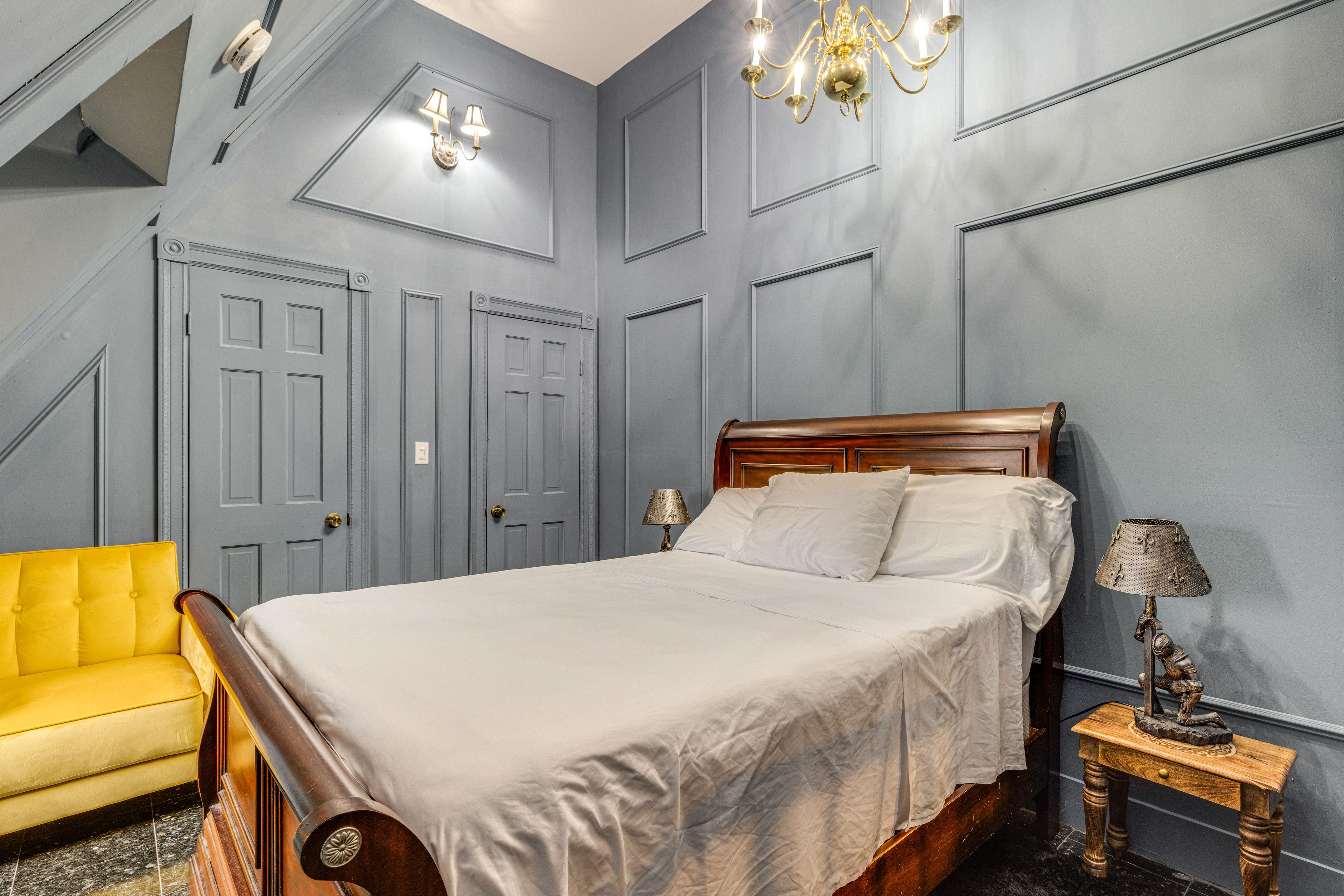 Bedroom 5 | Queen Bed | 2nd Floor