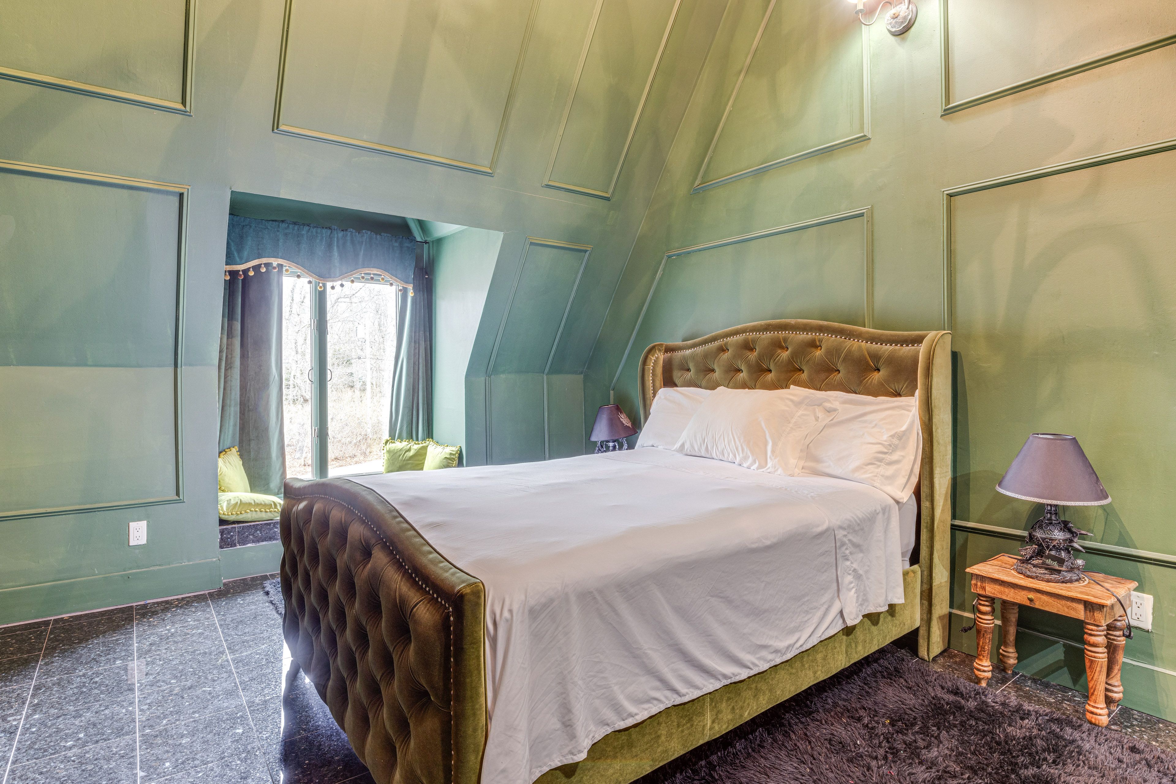 Bedroom 2 | Queen Bed | 2nd Floor