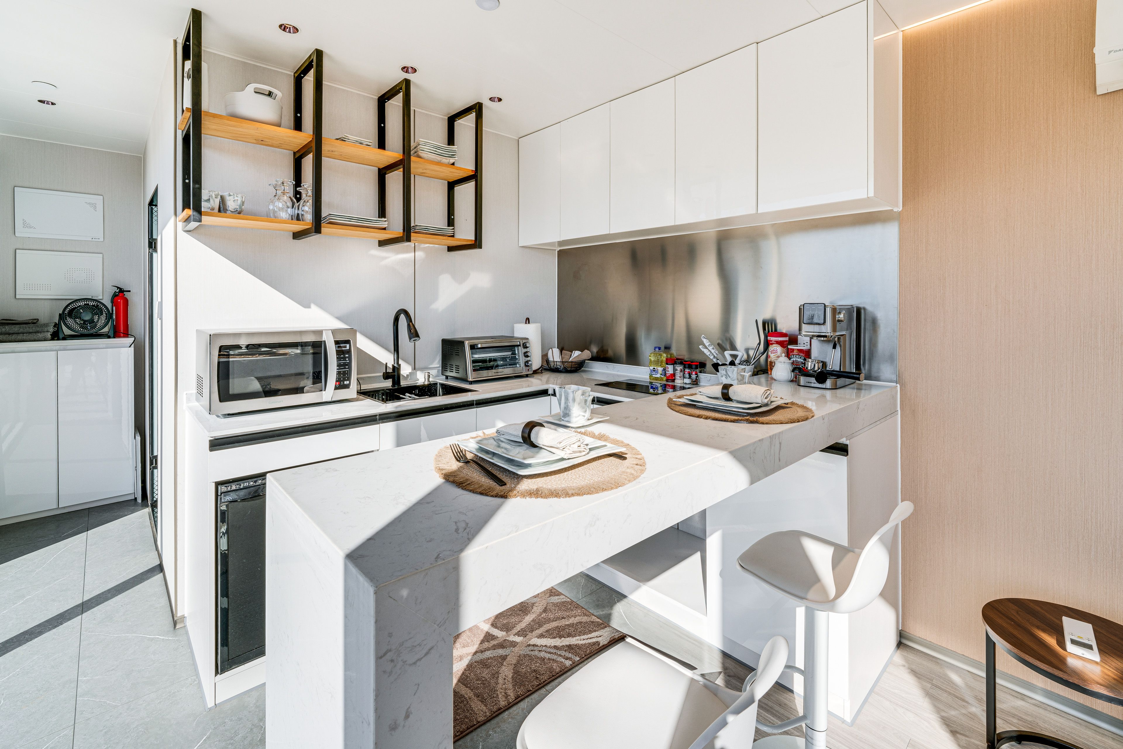 Studio | Kitchenette | Cooking Basics | Cooktop
