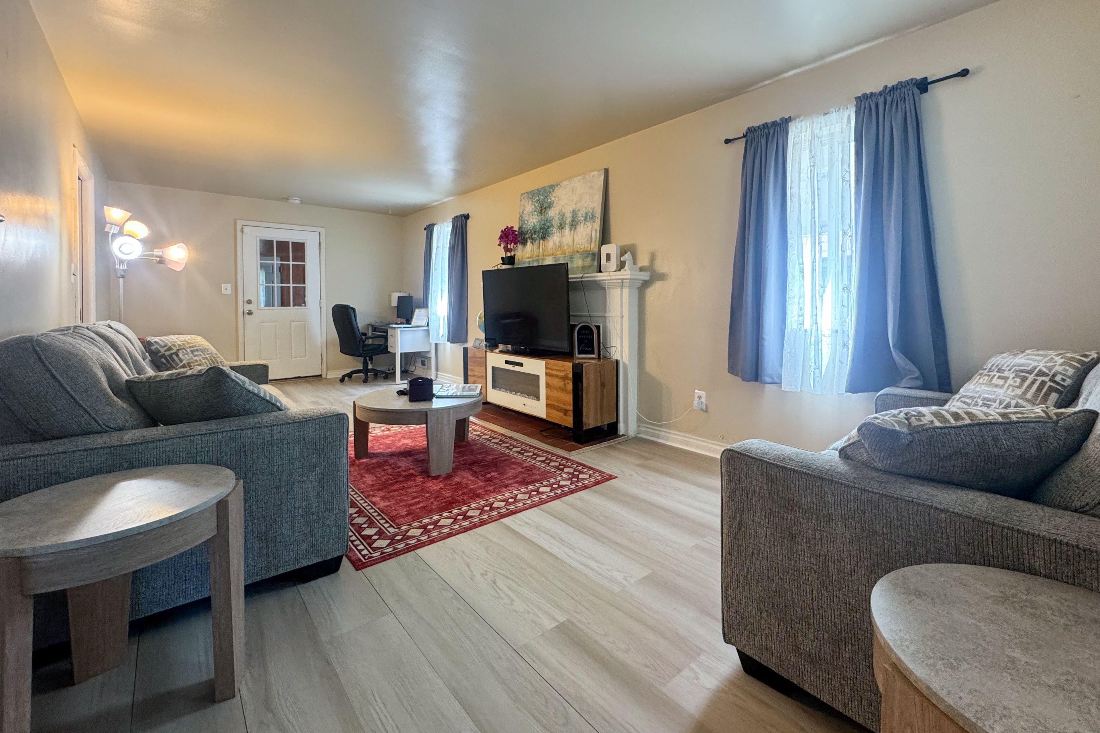 Living Room | 1st Floor | Electric Fireplace | Smart TV | Desk Workspace