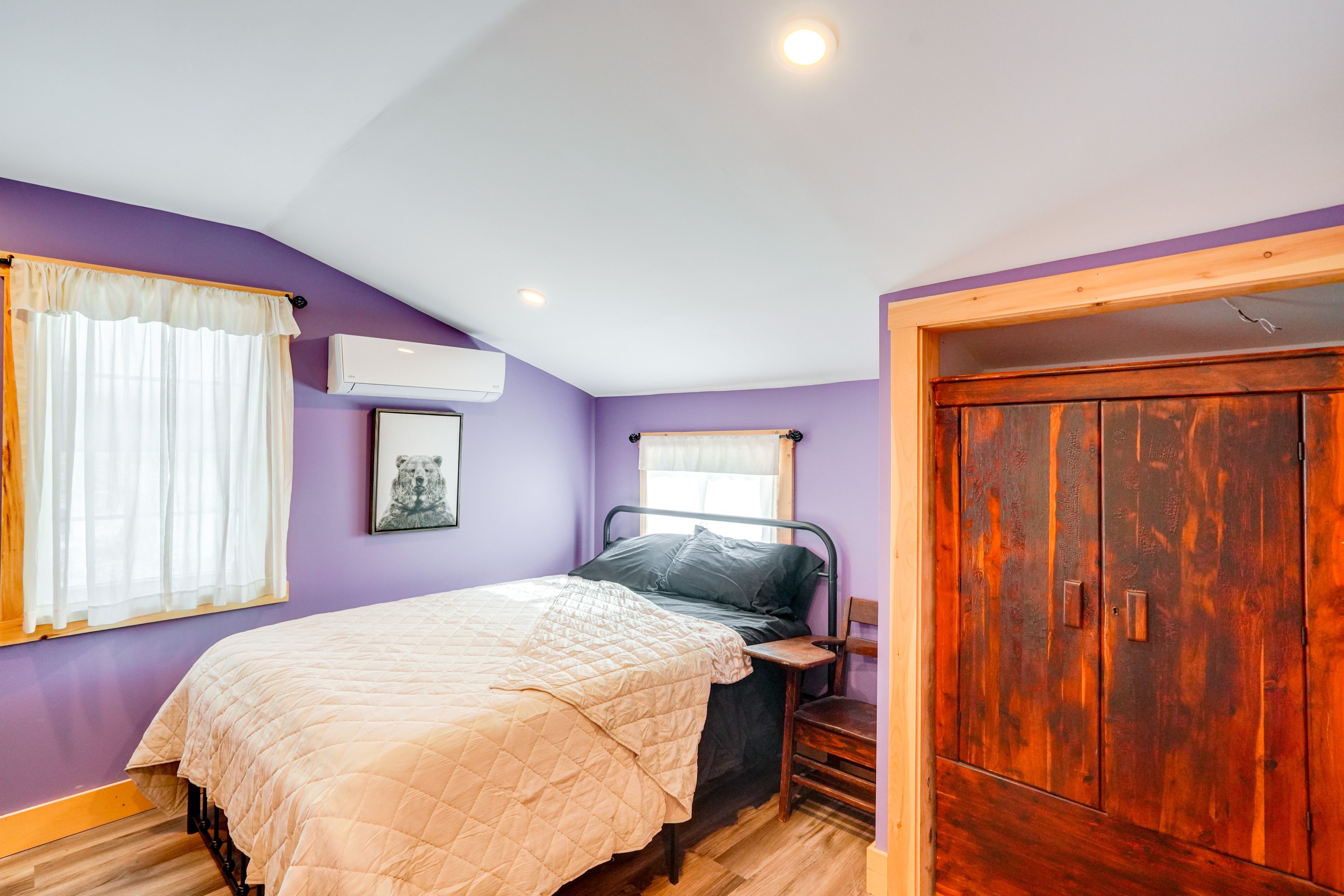 Bedroom 4 | Queen Bed | 2nd Floor