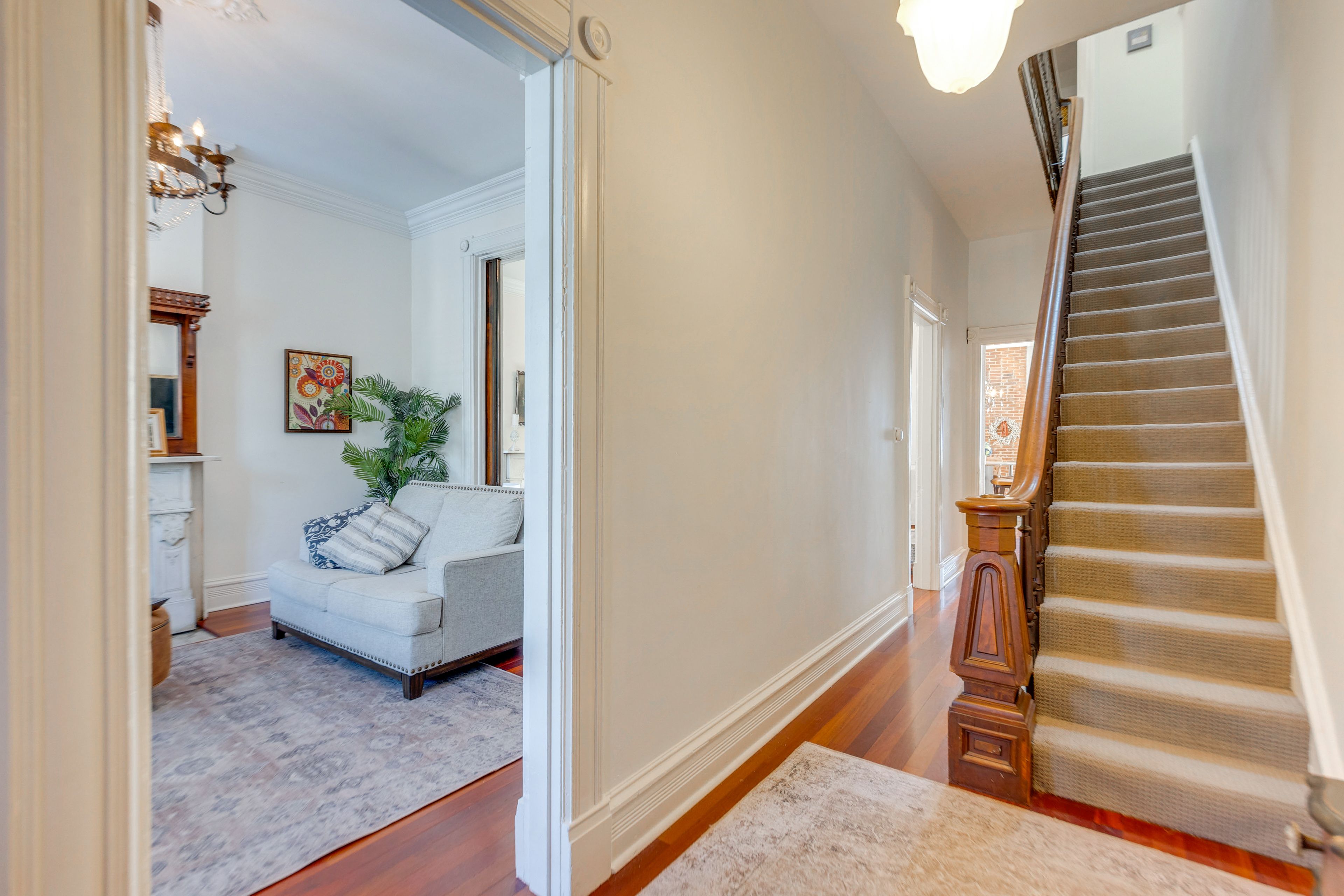 Entry | 1st Floor