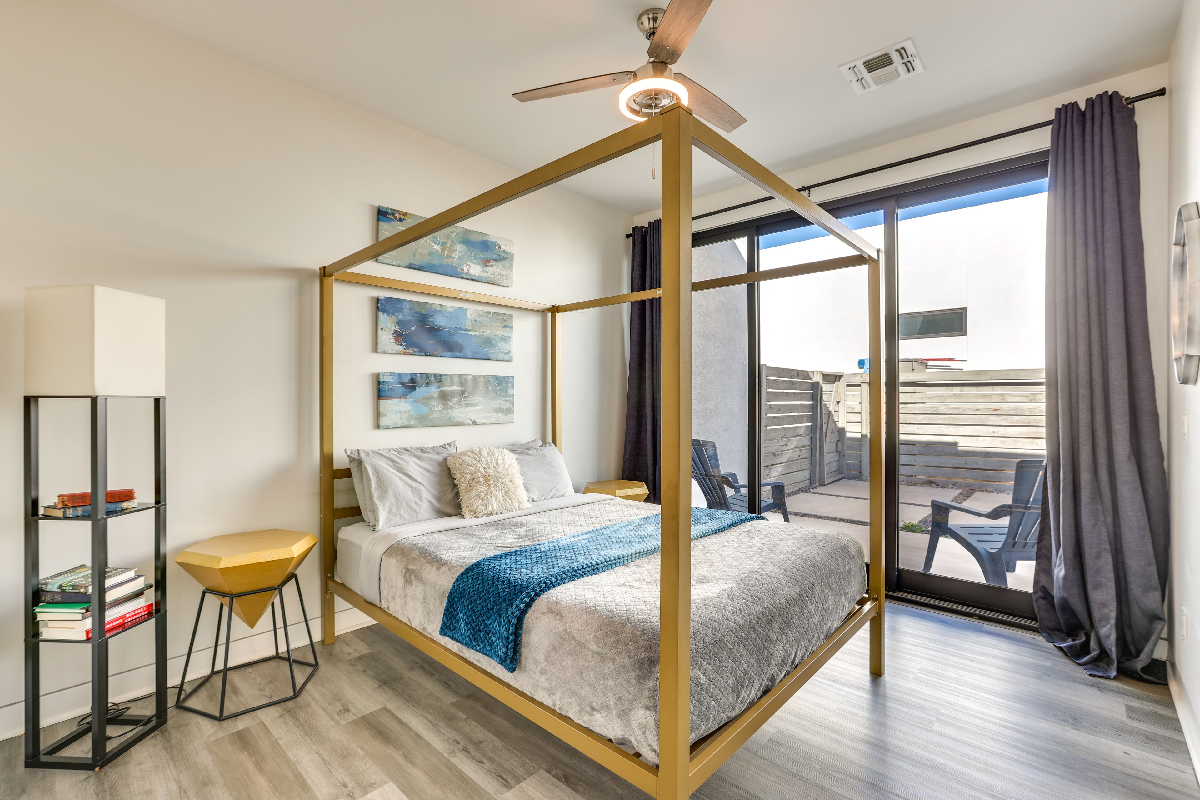 Bedroom 1 | King Bed