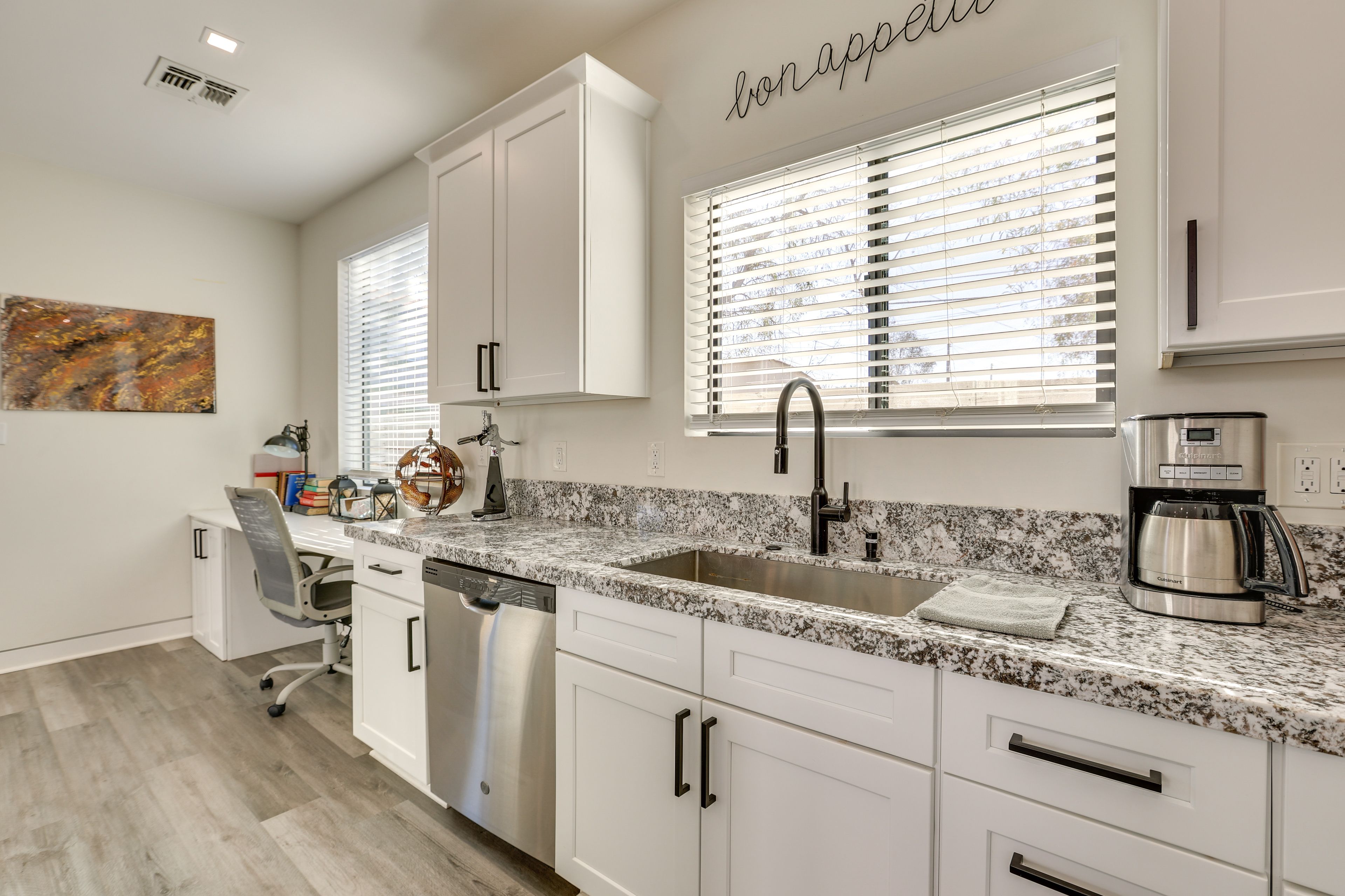 Kitchen | Stove/Oven | Refrigerator | Microwave