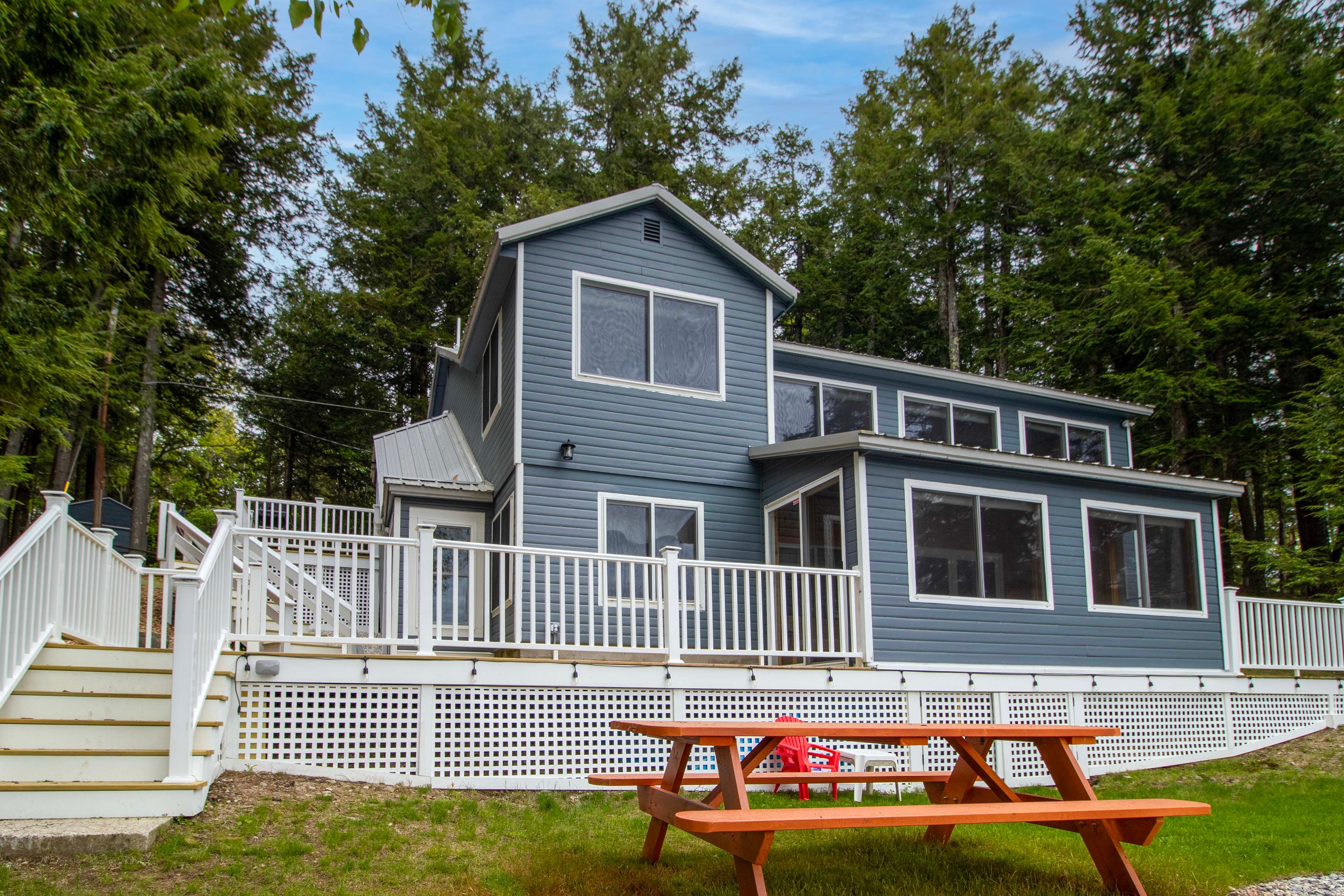 House Exterior | Private Yard | Fire Pit