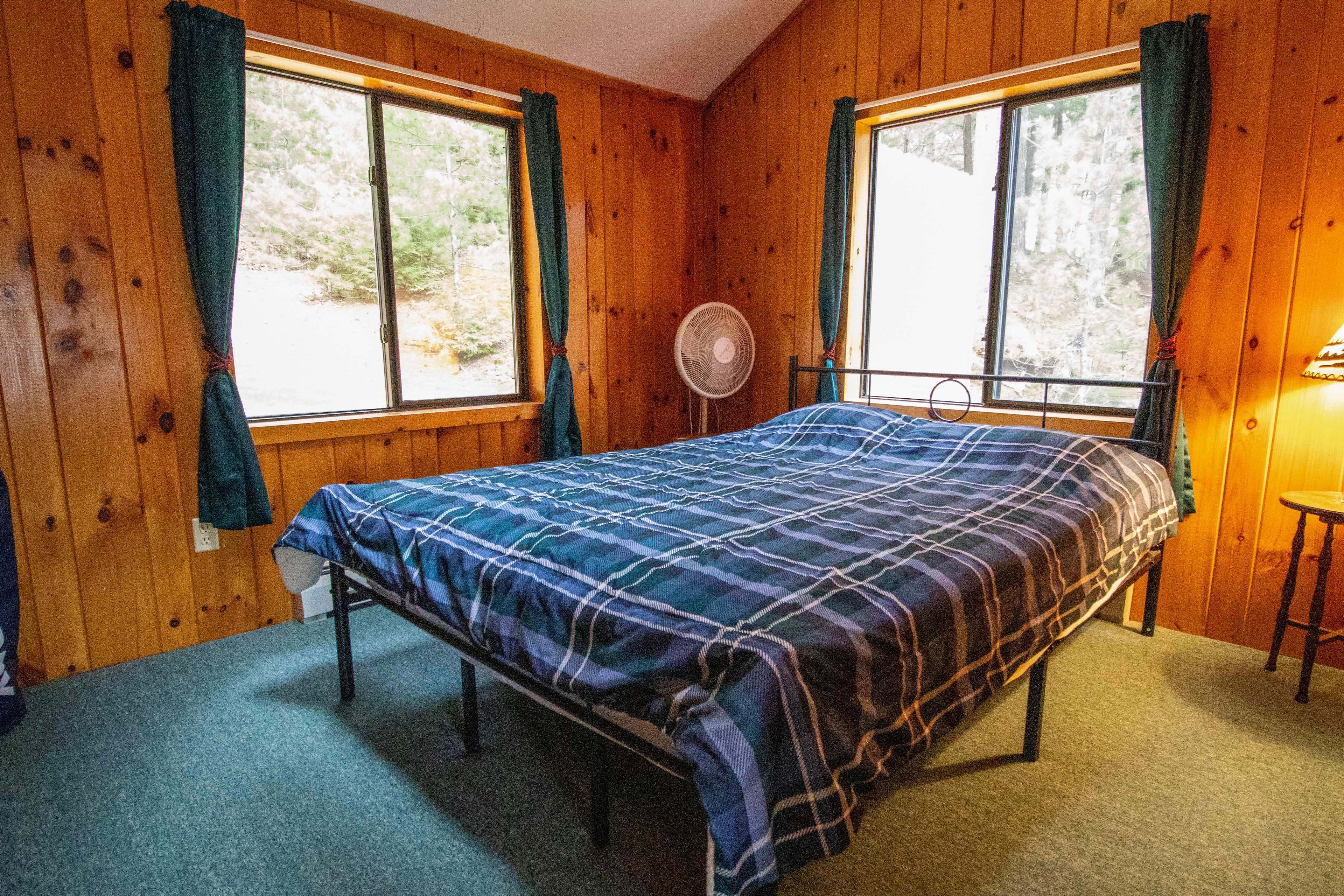Bedroom 2 | Full Bed | Main Floor