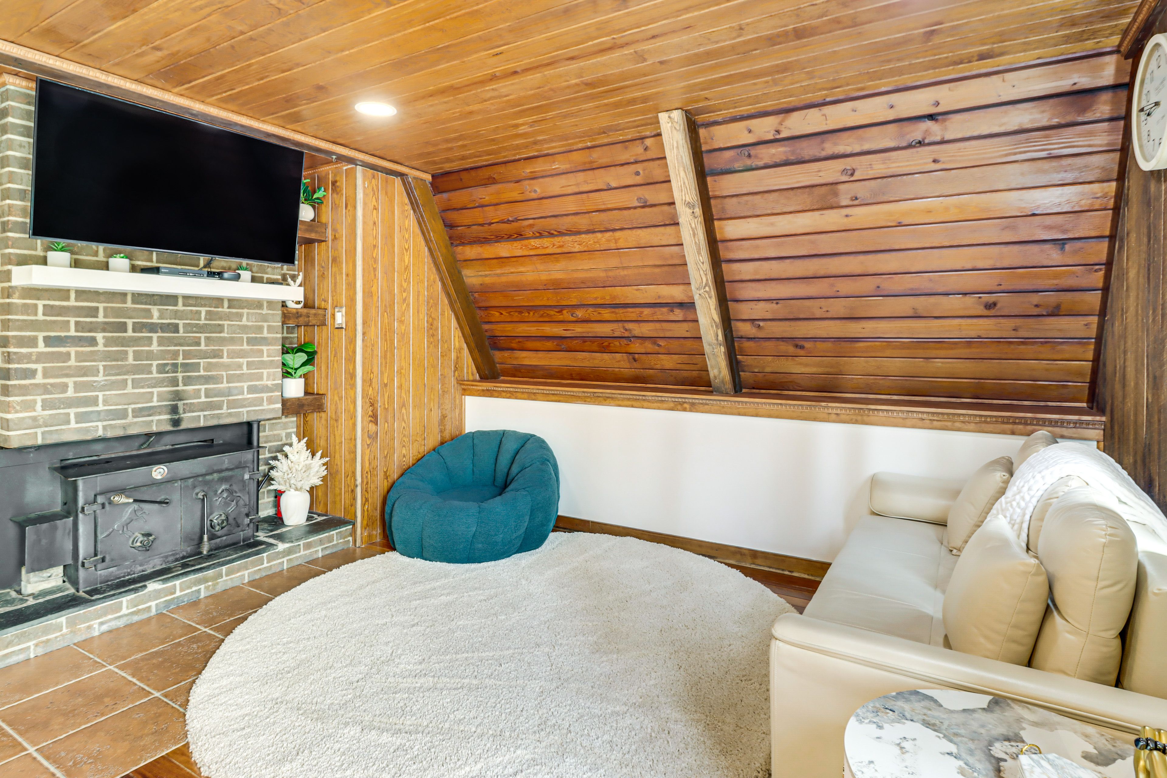 Living Room | 1st Floor | Queen Sleeper Sofa
