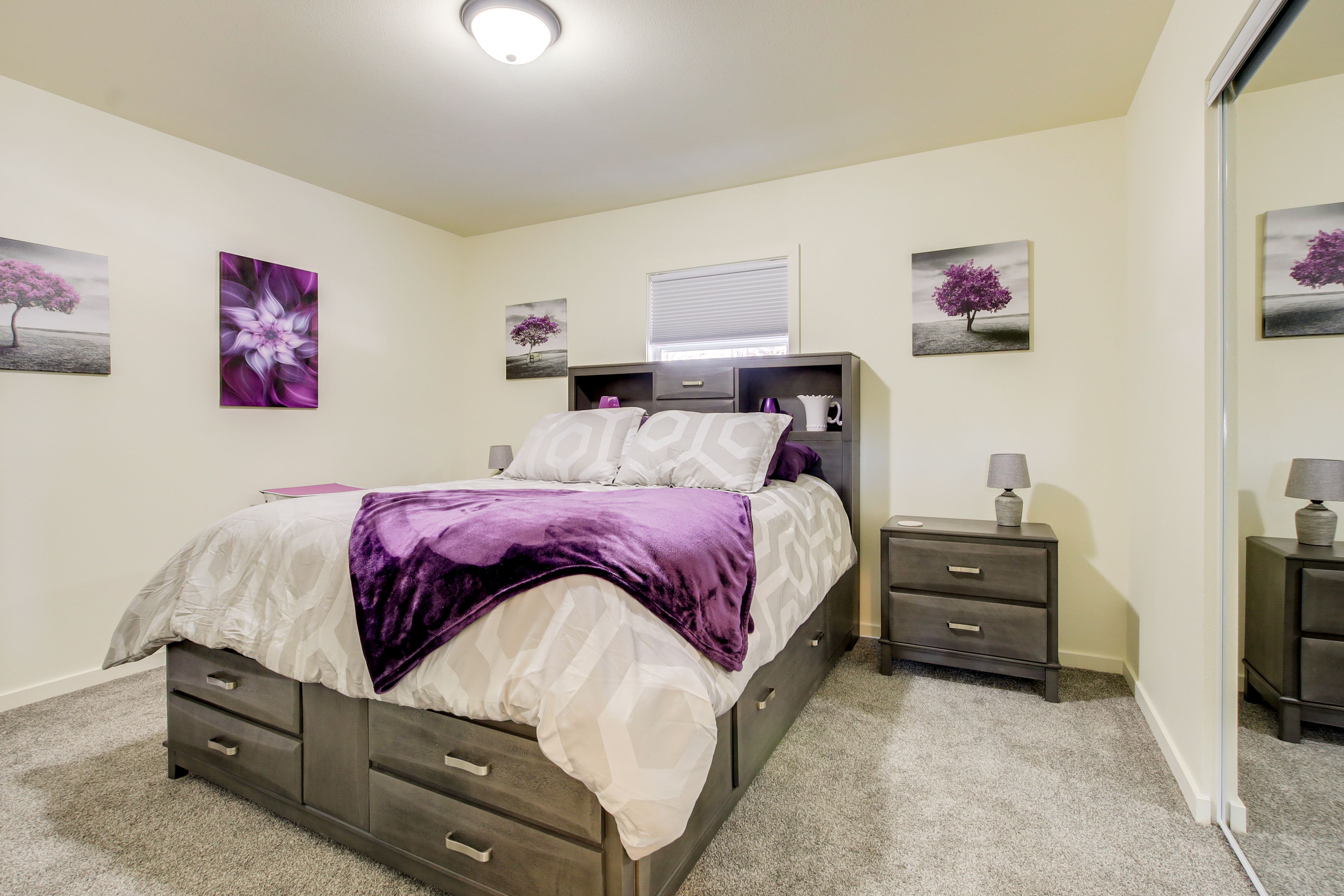 Bedroom 1 | Main Level | Queen Bed | Linens Provided