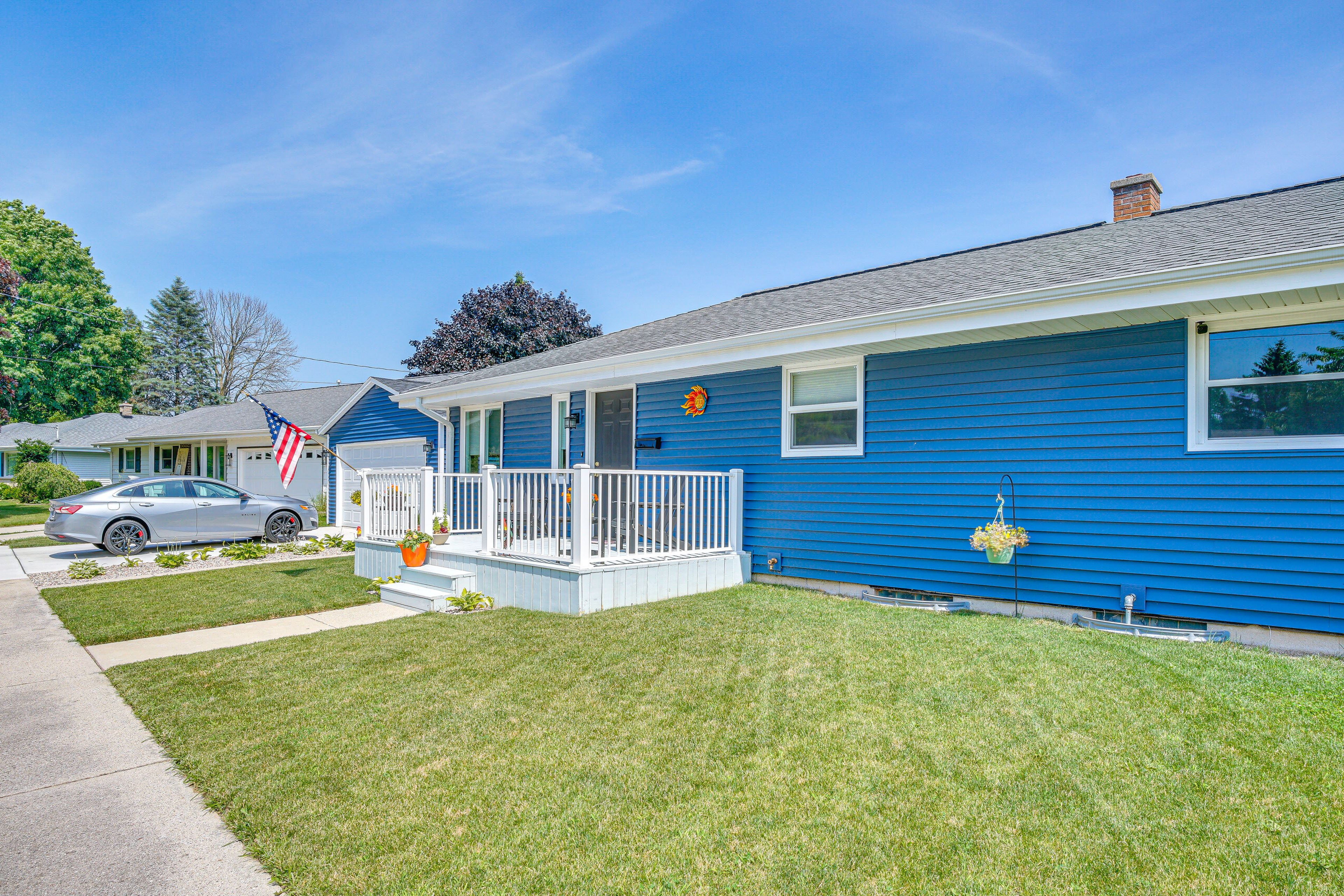 Parking | Driveway (2 Vehicles) | Free Street Parking