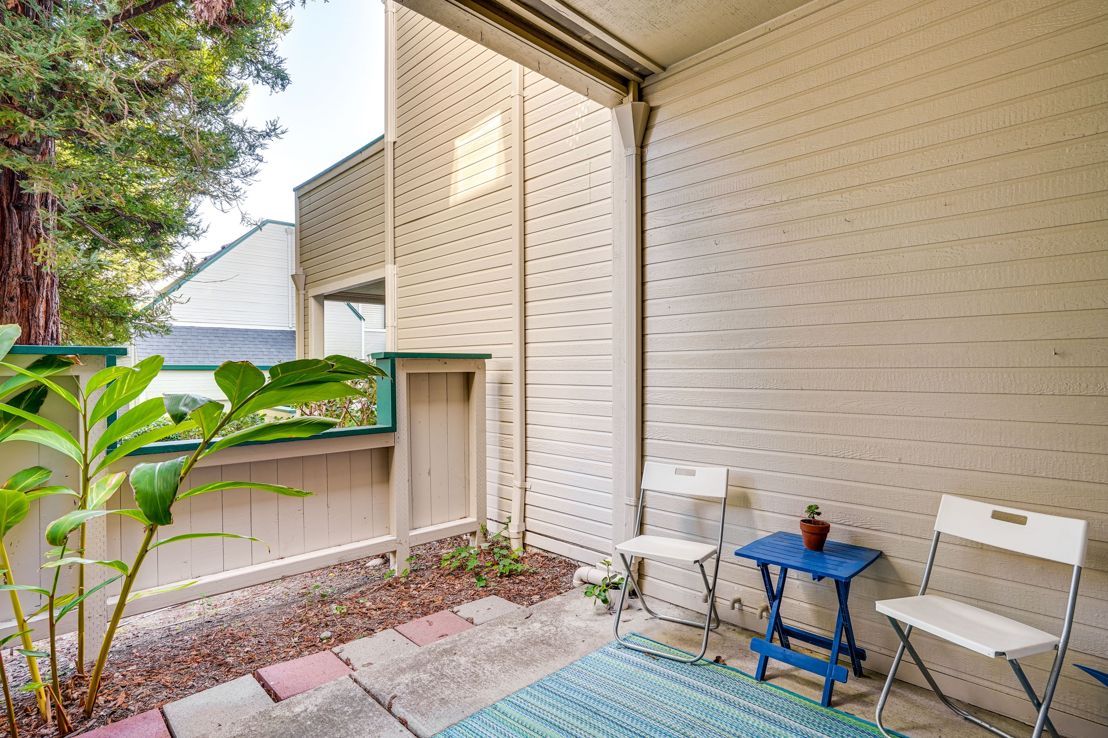 Private Patio | Outdoor Seating