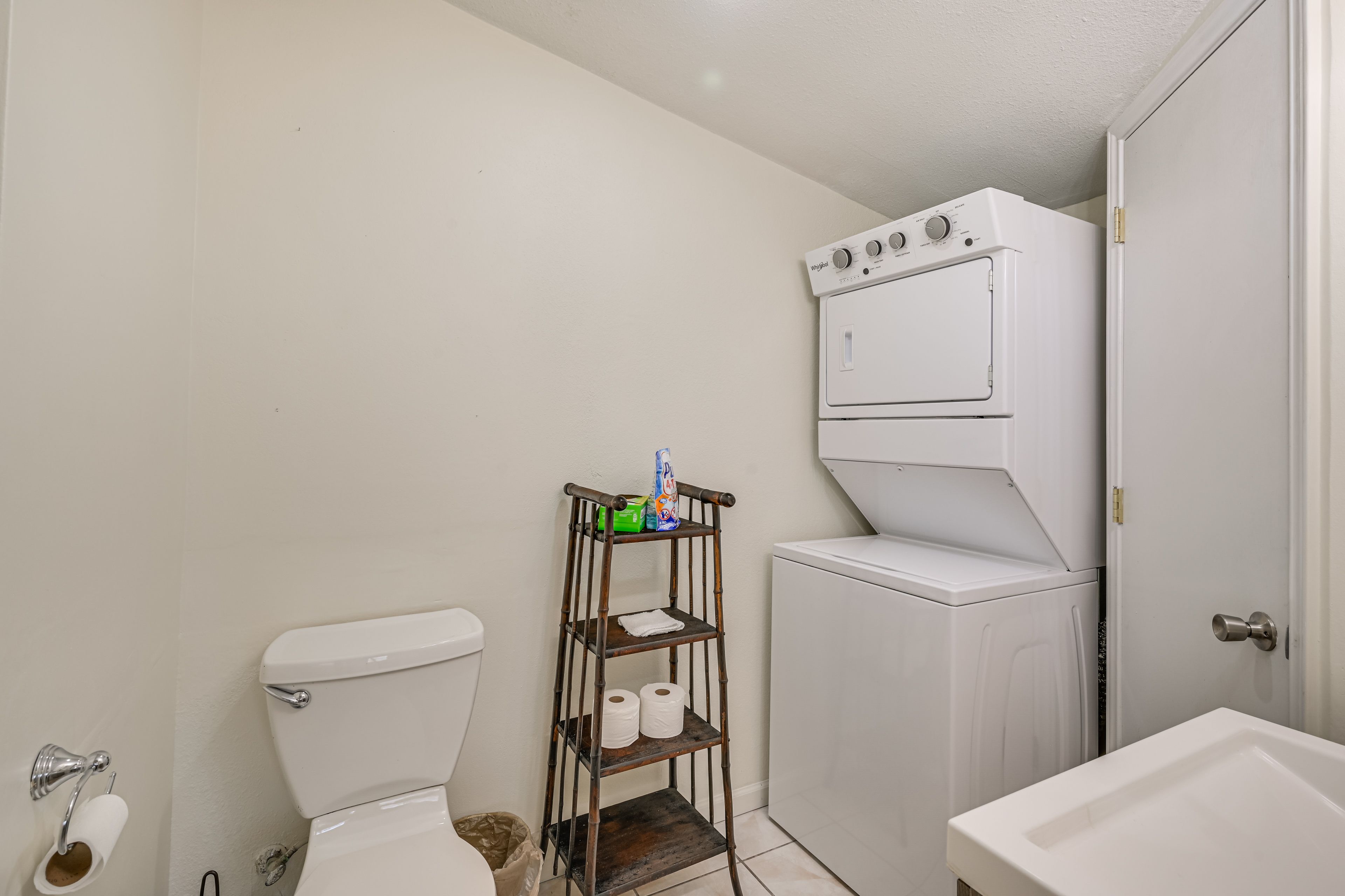 Half Bath | Washer & Dryer