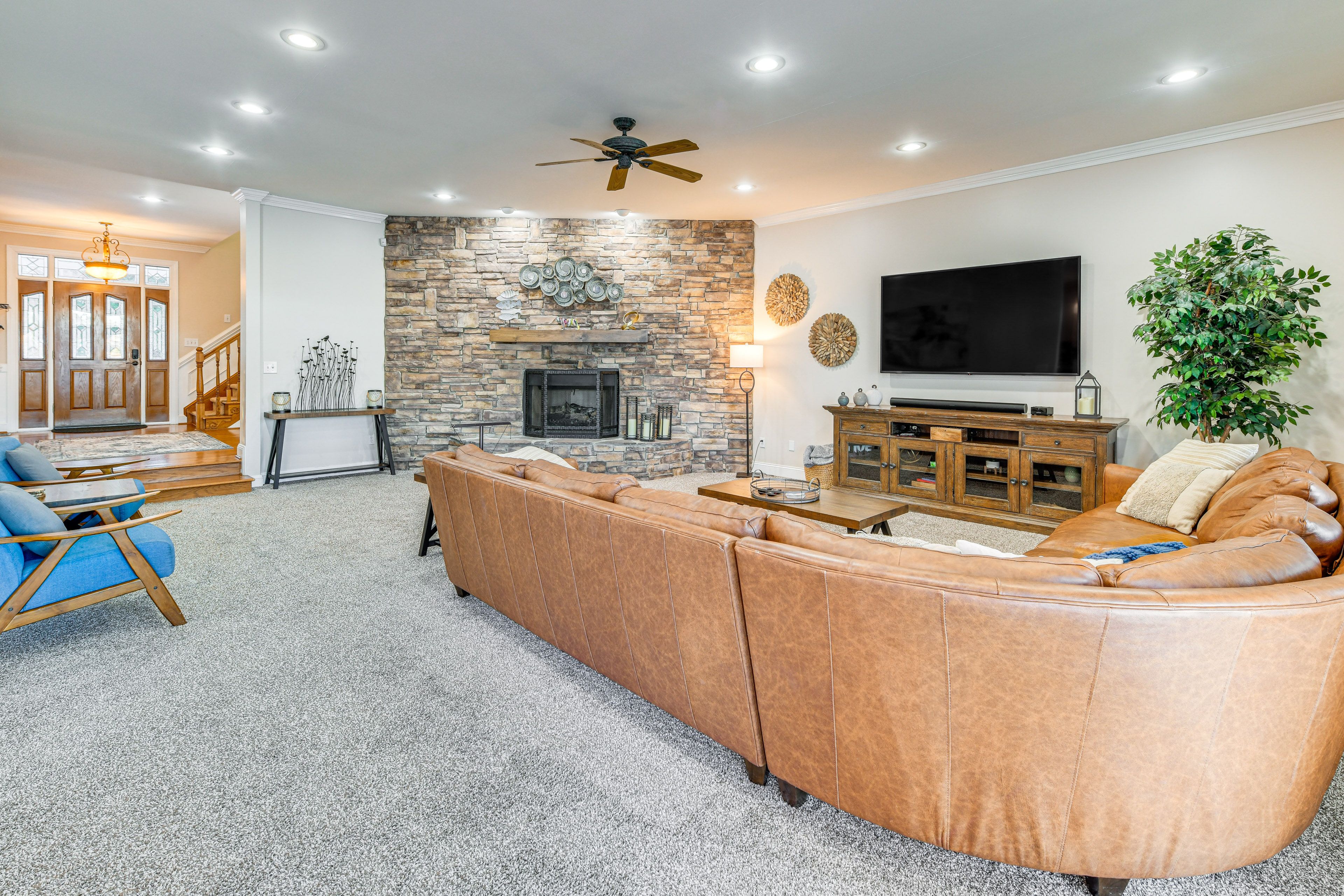 Living Room | Smart TV | Fireplace | 1st Floor