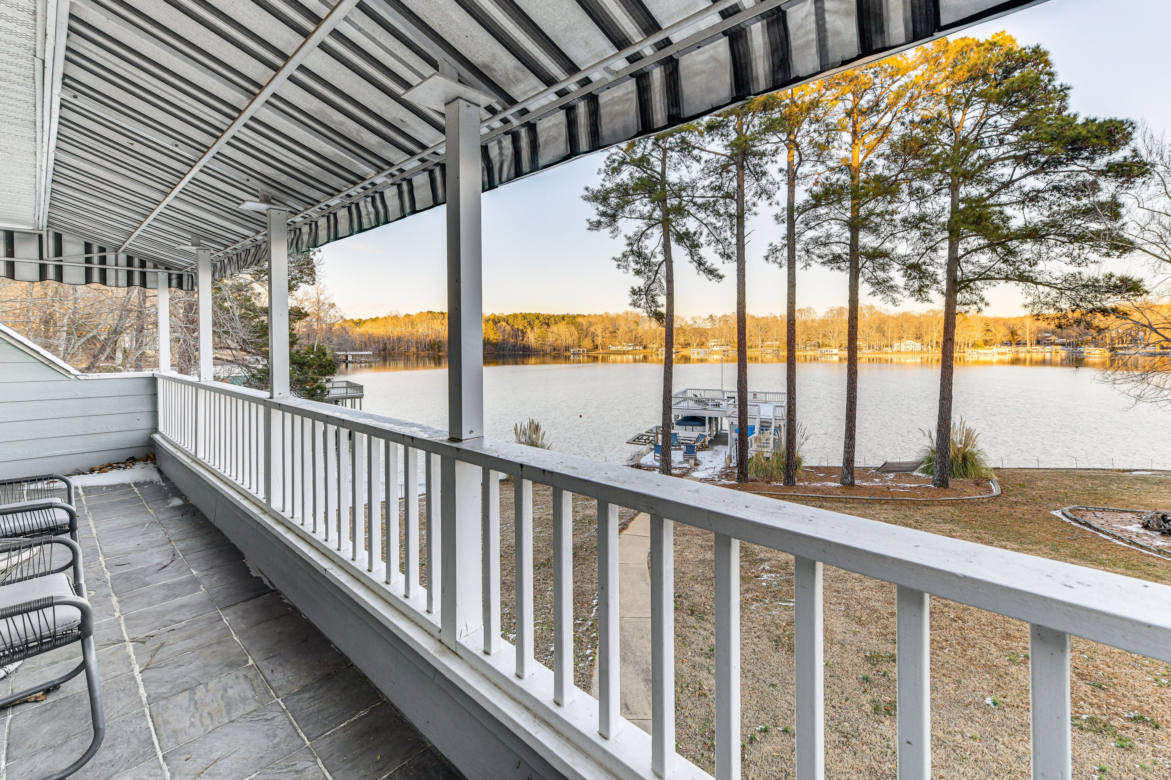 Balcony | Outdoor Seating