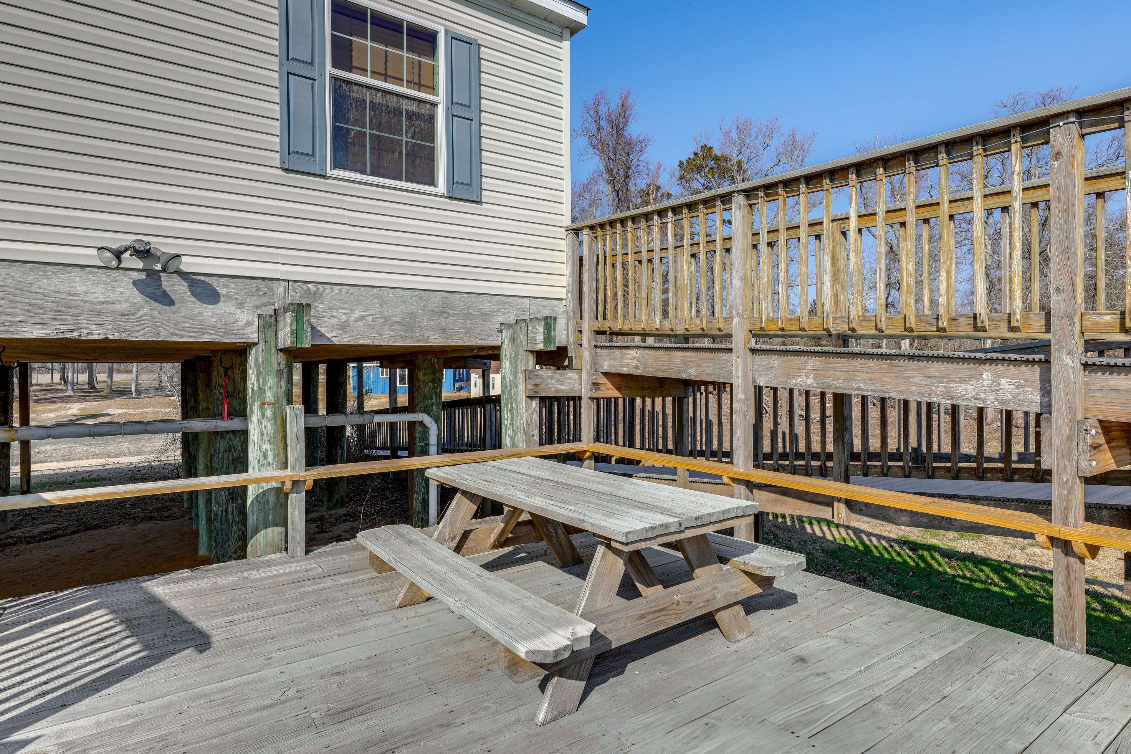 Lower Deck