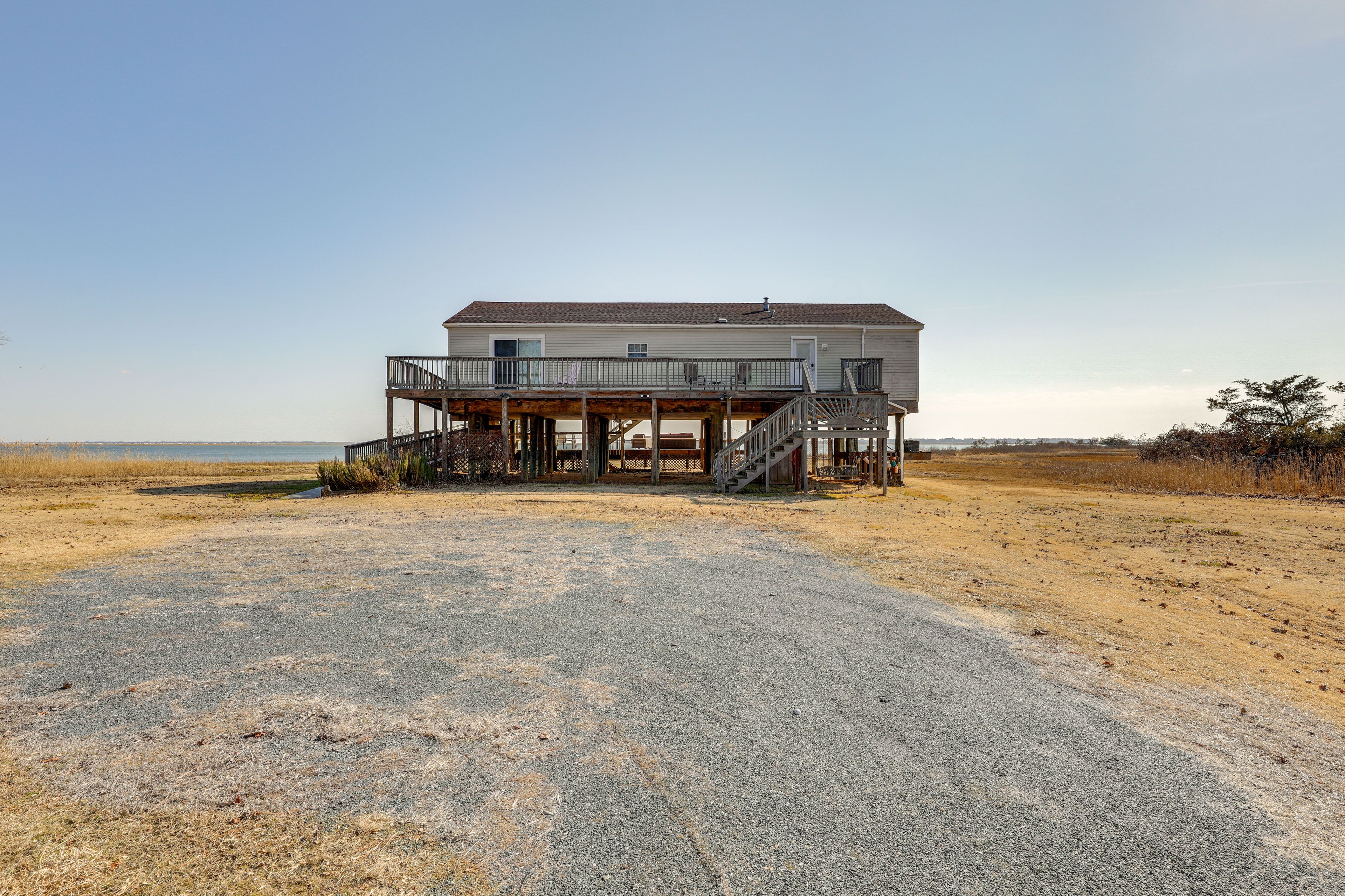 Parking | Driveway (4 Vehicles) | RV/Trailer Parking Allowed On-Site
