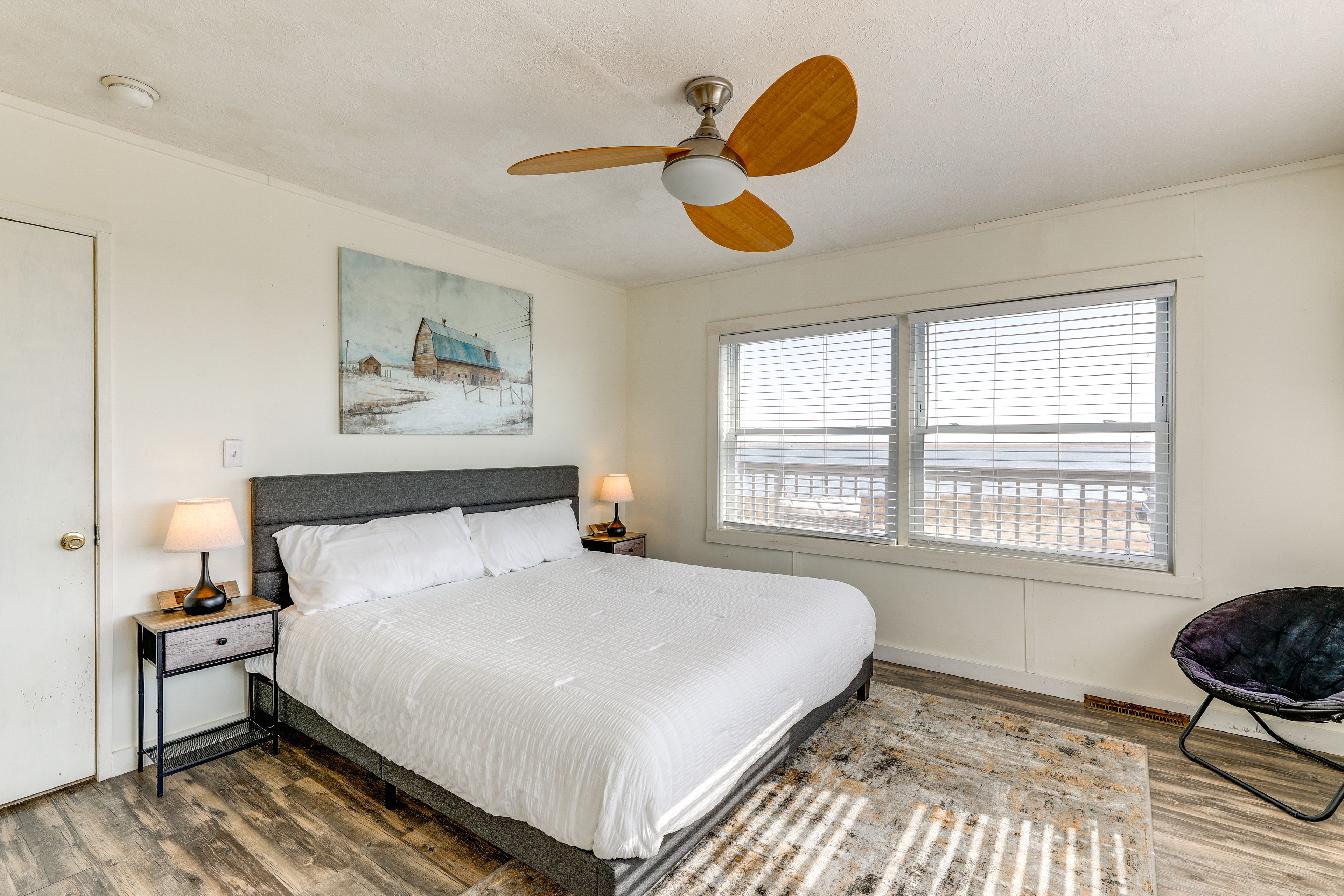 Bedroom 1 | King Bed | Linens Provided